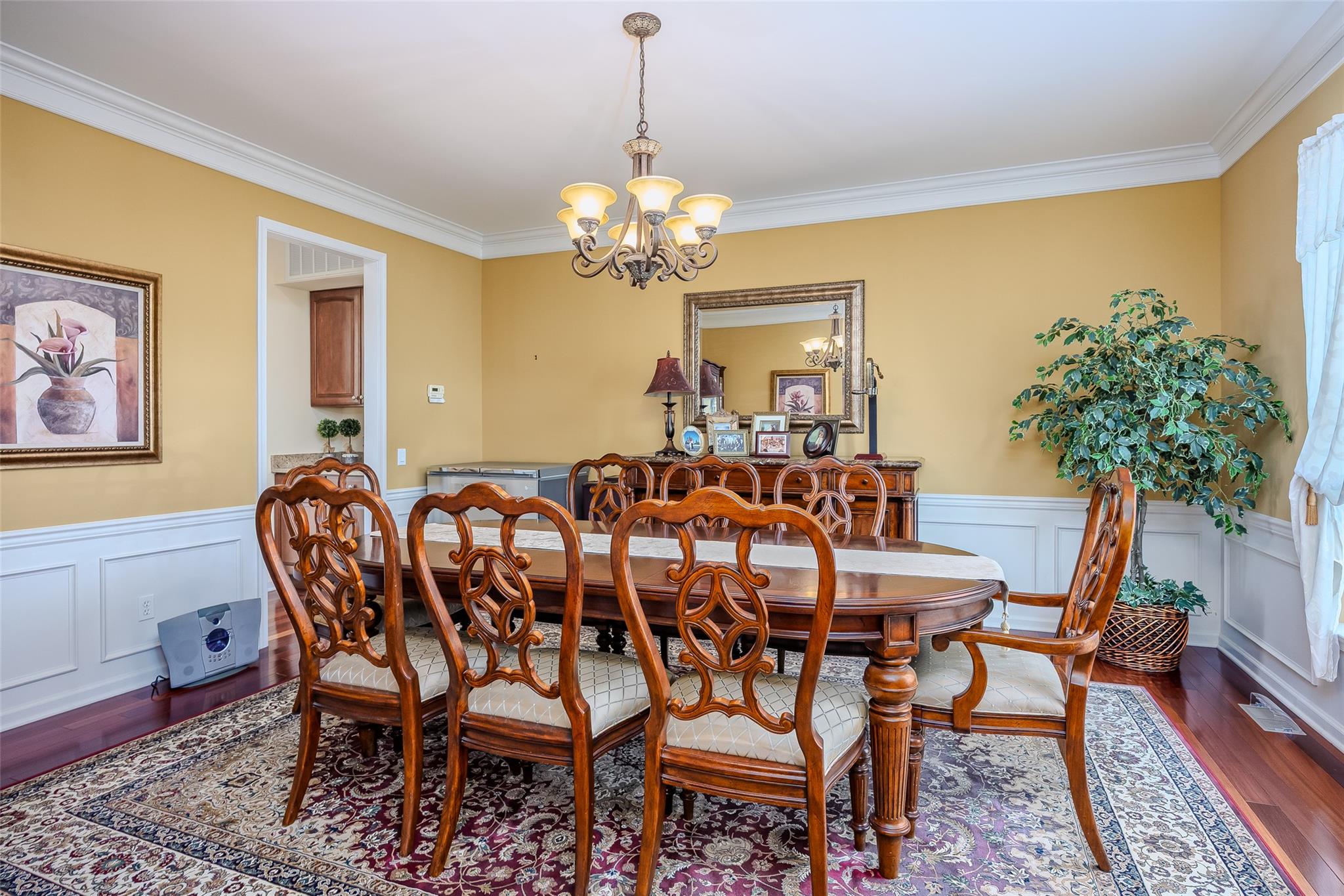 9 Avolet Court, Mount Sinai, NY 11766