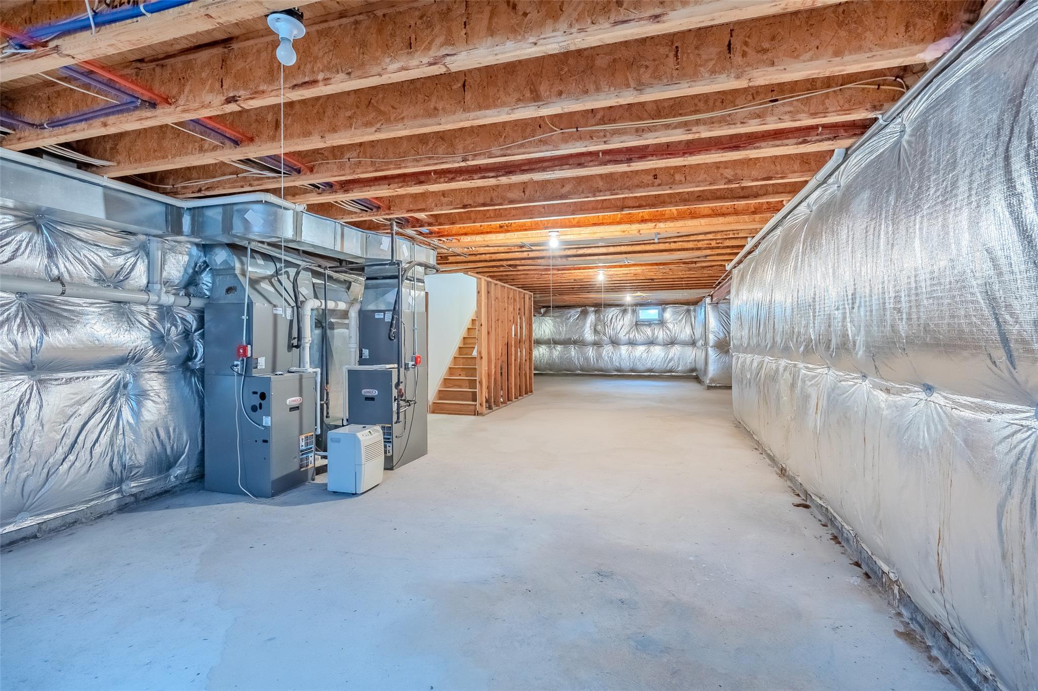 9 Avolet Court, Mount Sinai, NY 11766