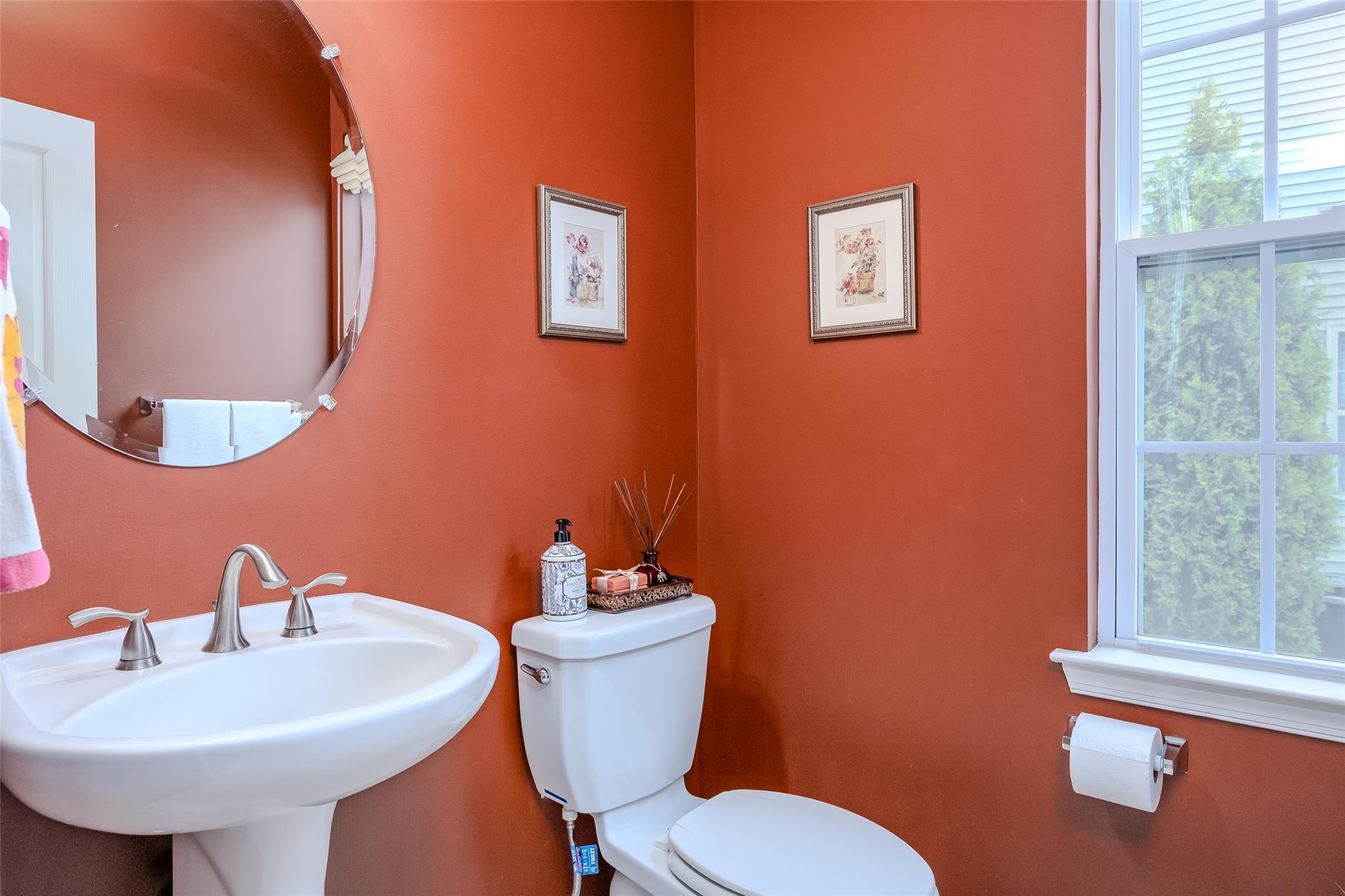 9 Avolet Court, Mount Sinai, NY 11766