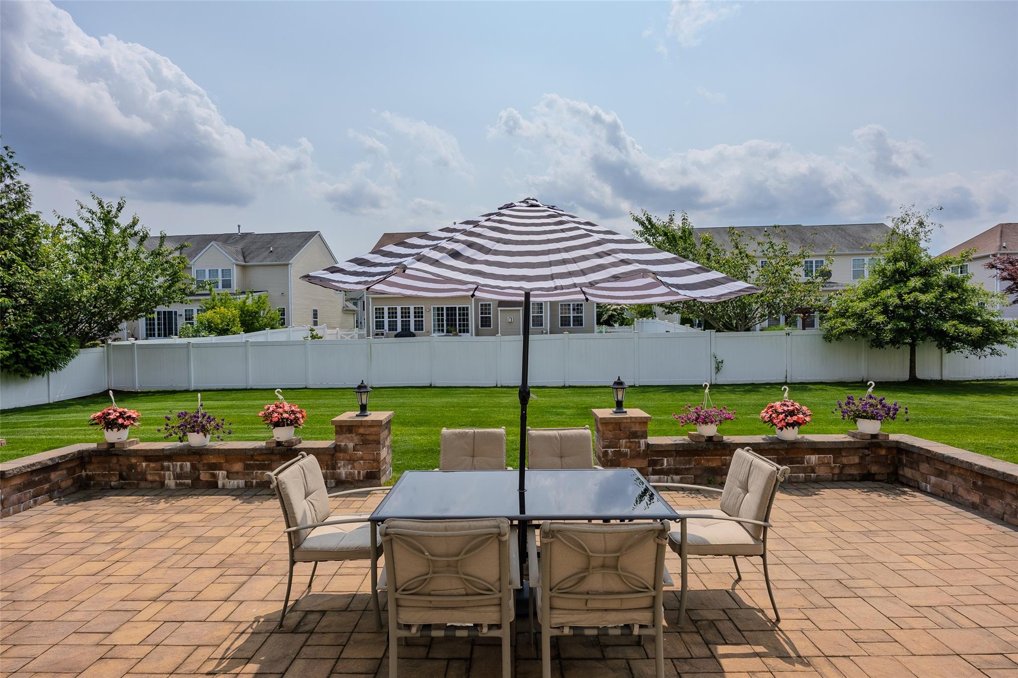 9 Avolet Court, Mount Sinai, NY 11766