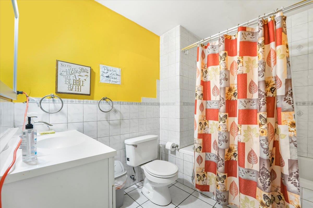 4352 Baychester Avenue, Bronx, NY 10466