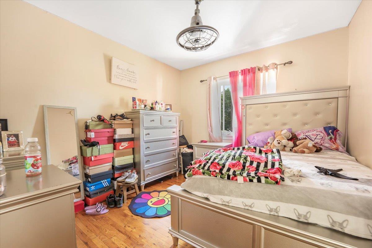 4352 Baychester Avenue, Bronx, NY 10466