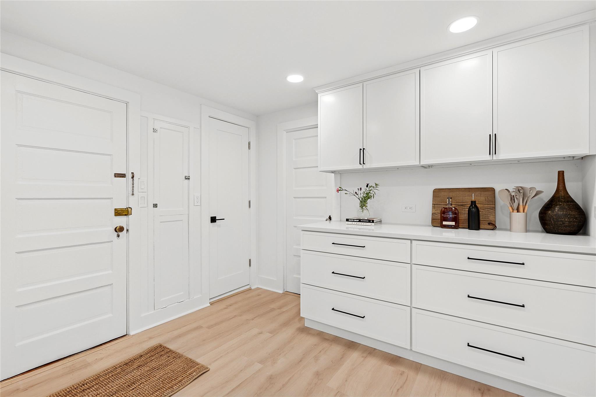 35 Woodland Avenue # Apartment 2, Westhampton Beach, NY 11978