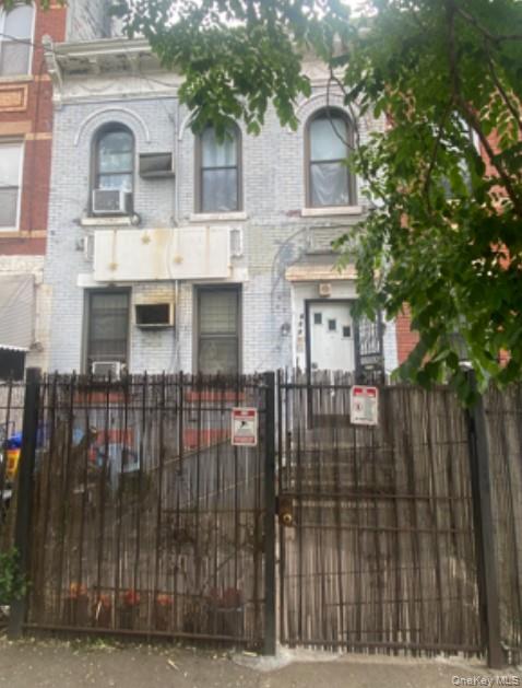 477 Vermont Street, Brooklyn, NY 11207