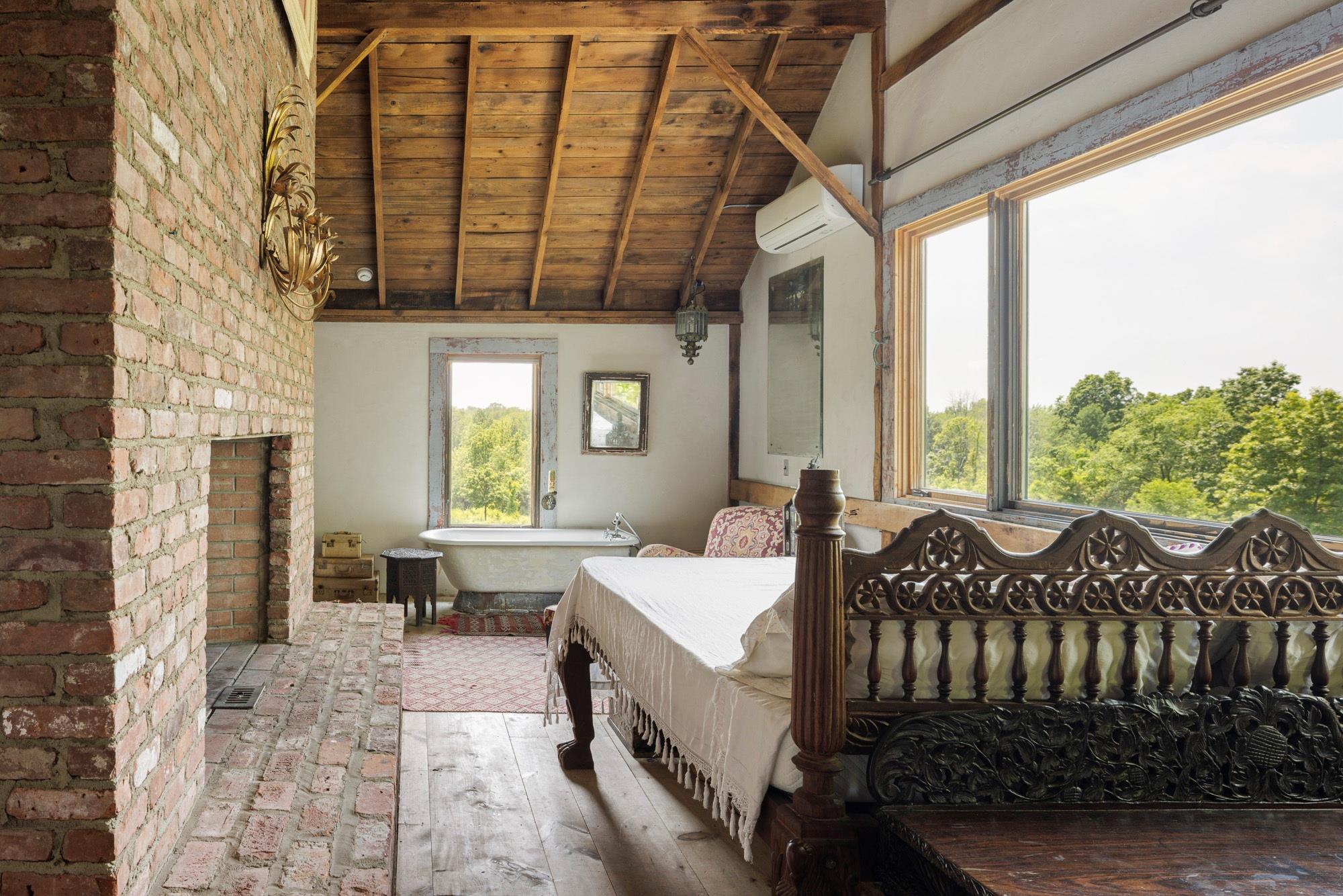 114 Best Lane, Germantown, NY 12526