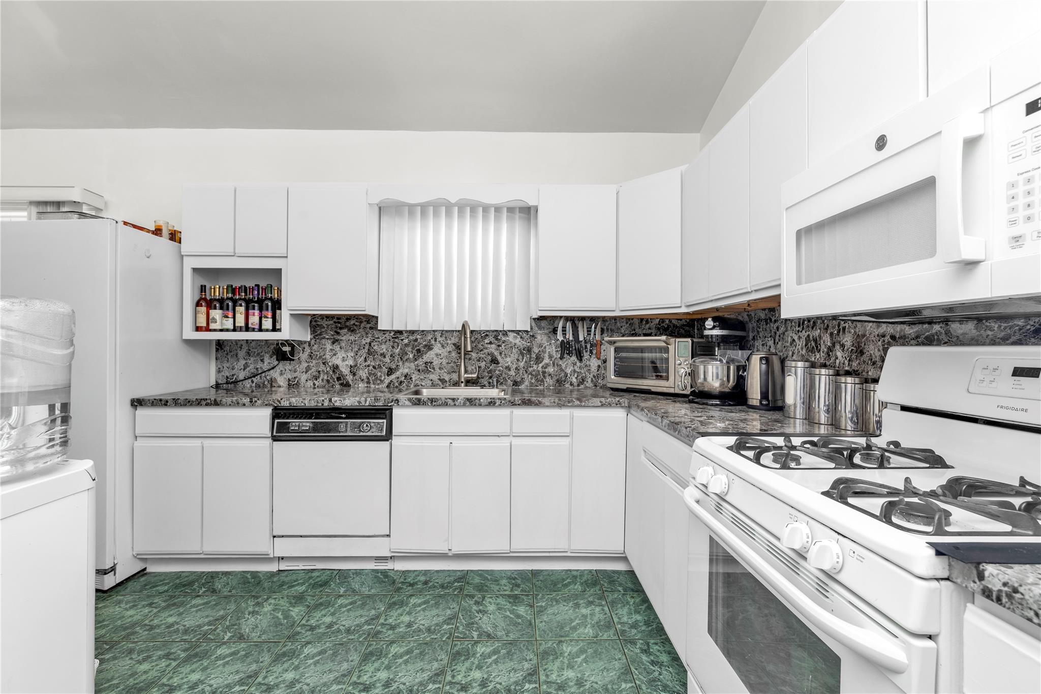 181 Oak Street, West Hempstead, NY 11552