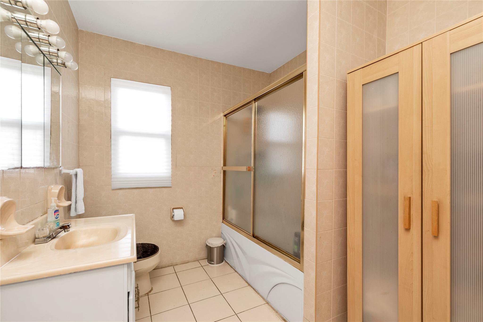 181 Oak Street, West Hempstead, NY 11552