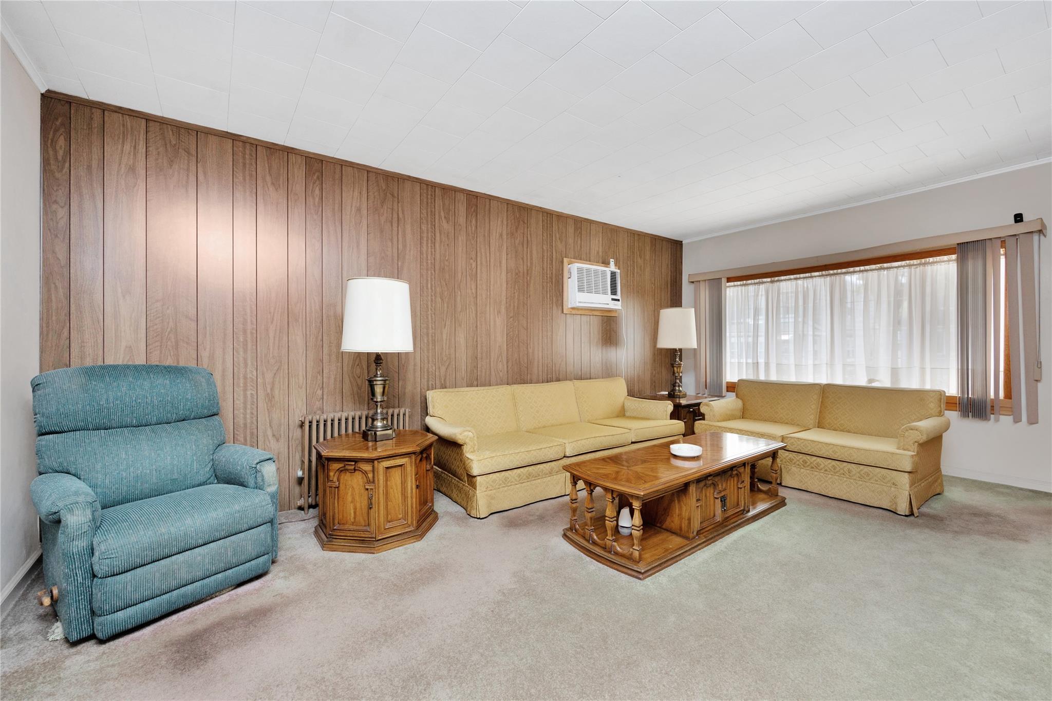 6438 60th Road, Maspeth, NY 11378