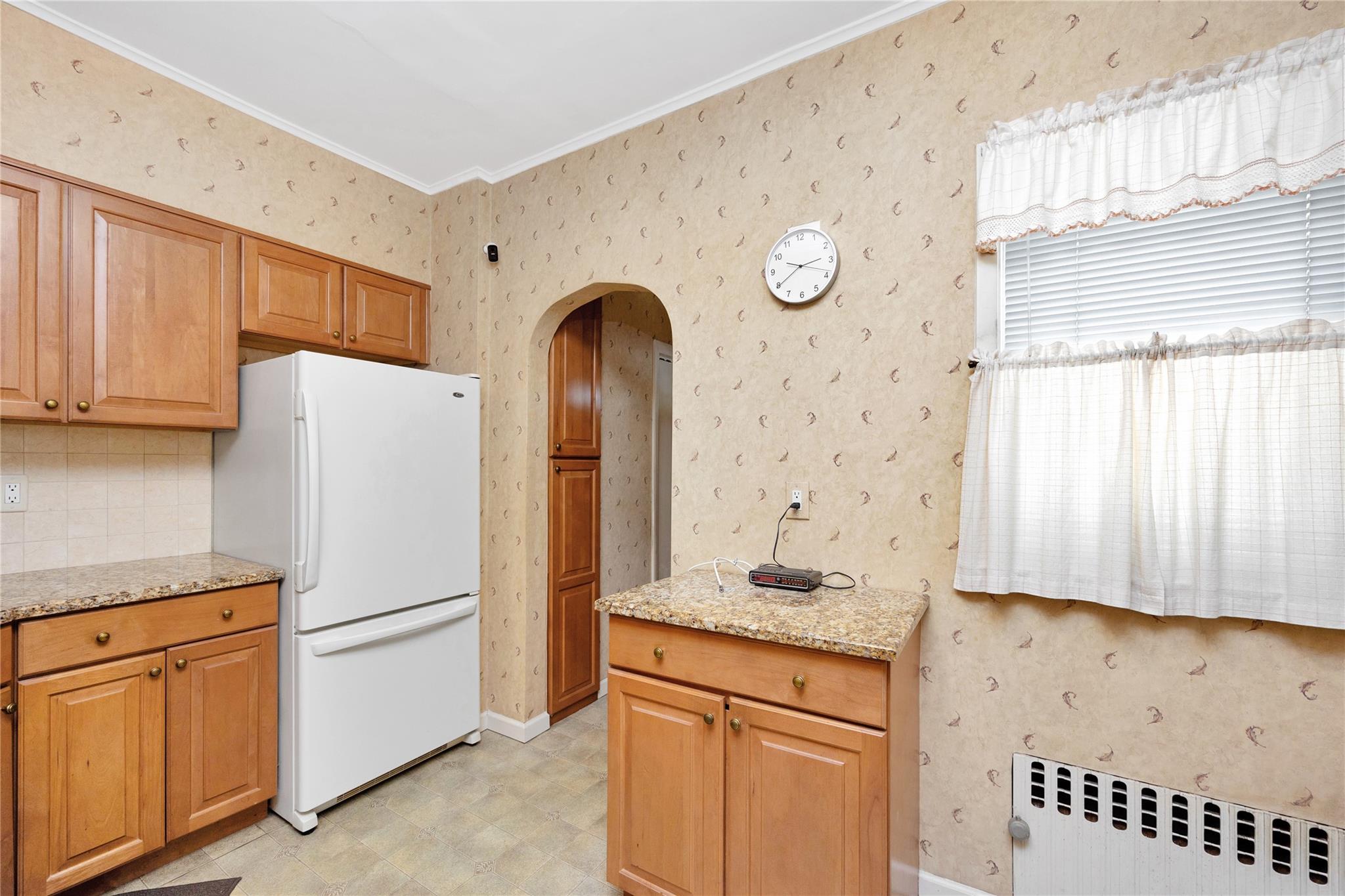 6438 60th Road, Maspeth, NY 11378