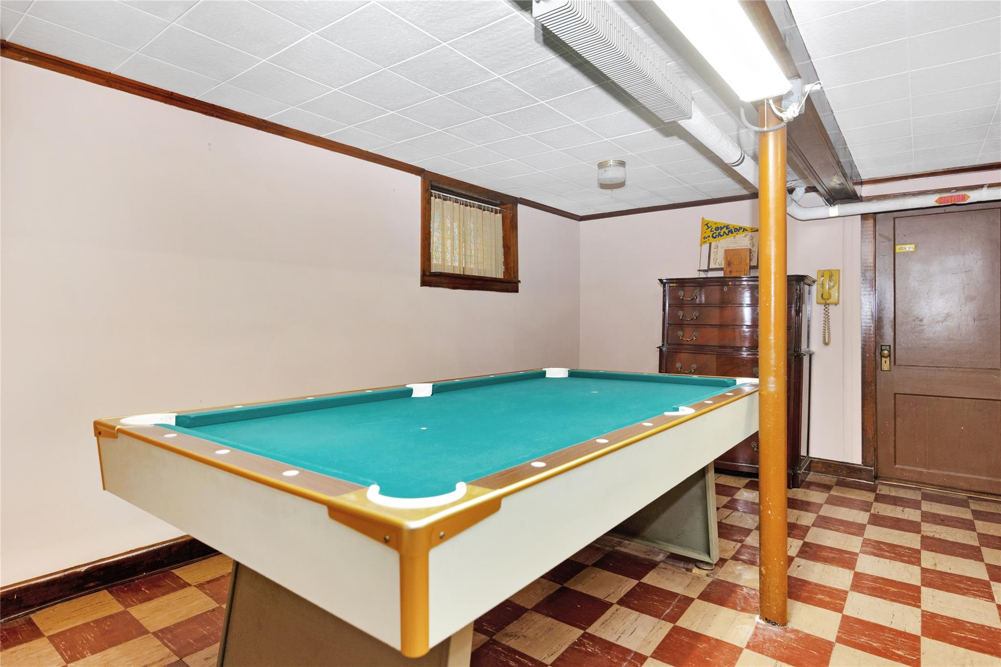 6438 60th Road, Maspeth, NY 11378