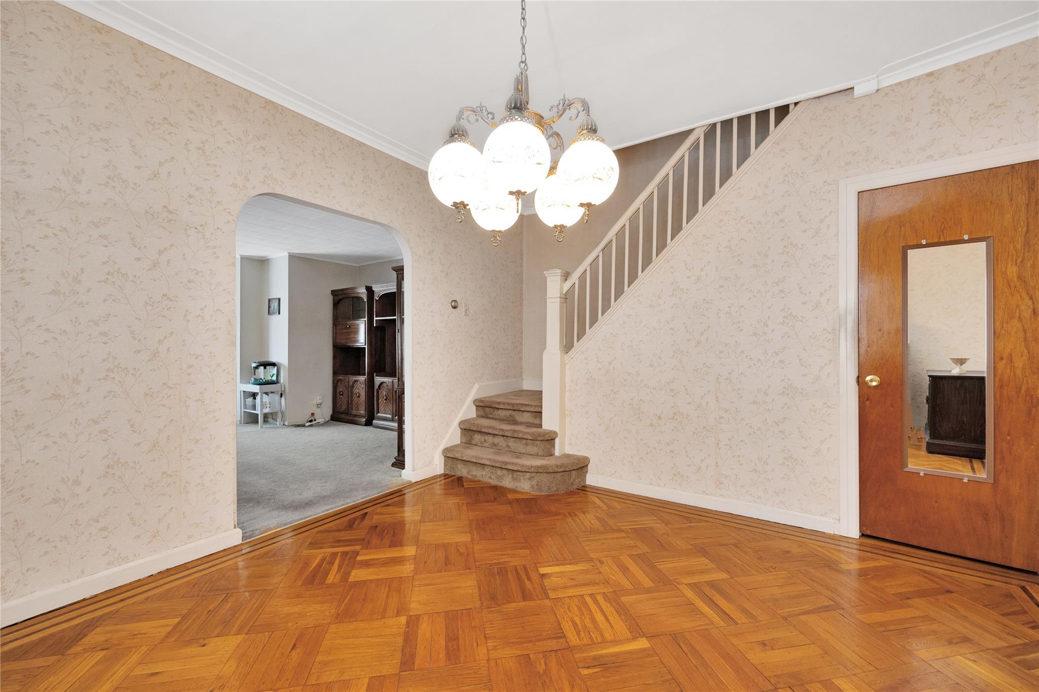 6438 60th Road, Maspeth, NY 11378