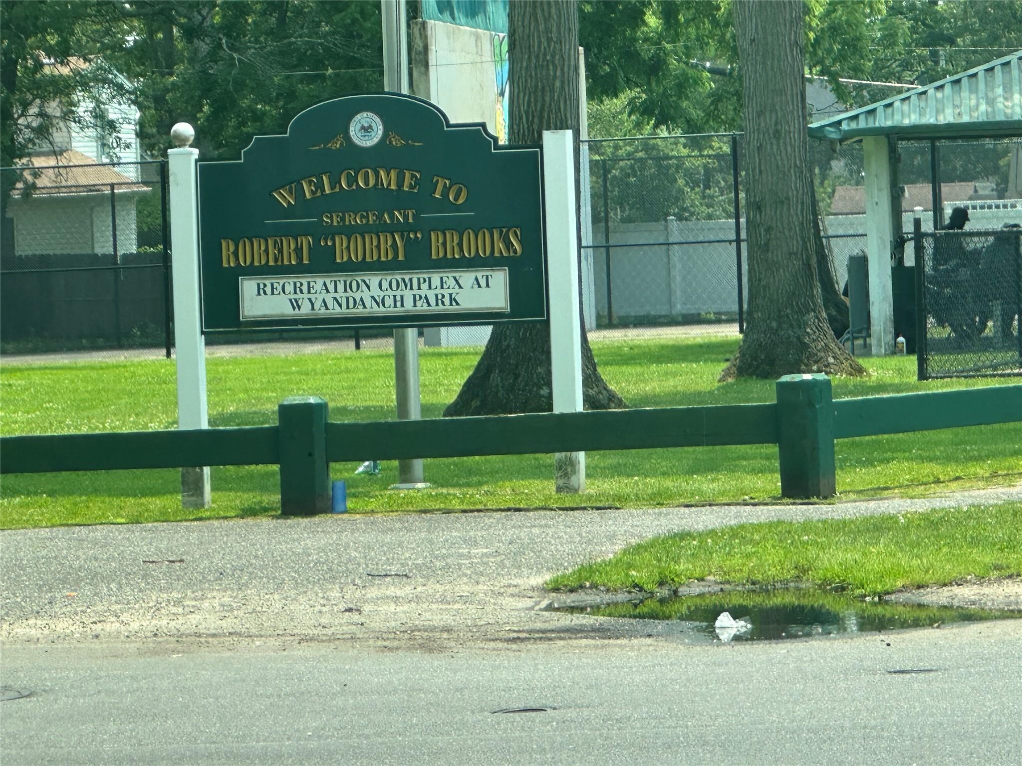 35 Bedford Street, Wyandanch, NY 11798