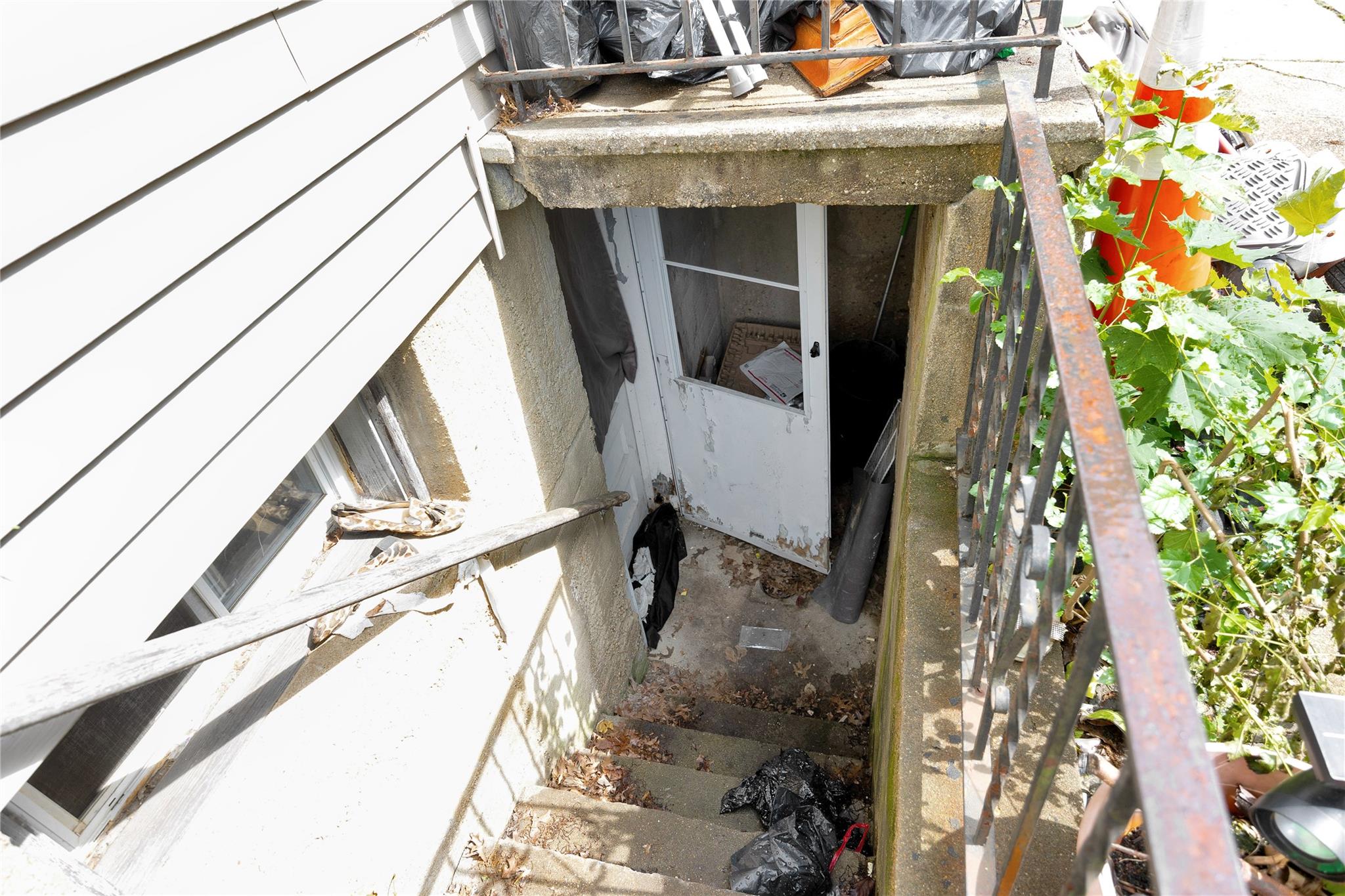 602 Leonard Avenue, Uniondale, NY 11553