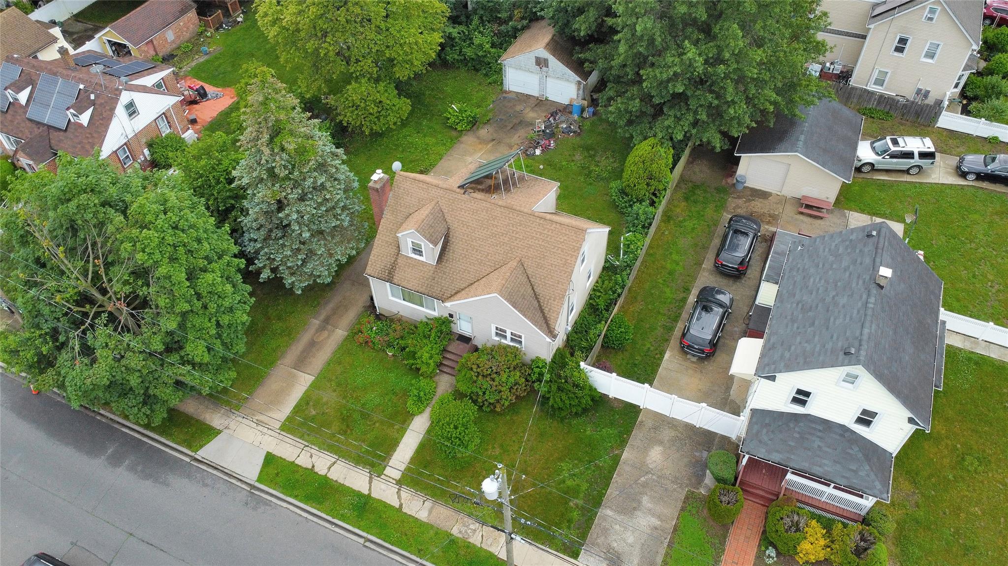 602 Leonard Avenue, Uniondale, NY 11553