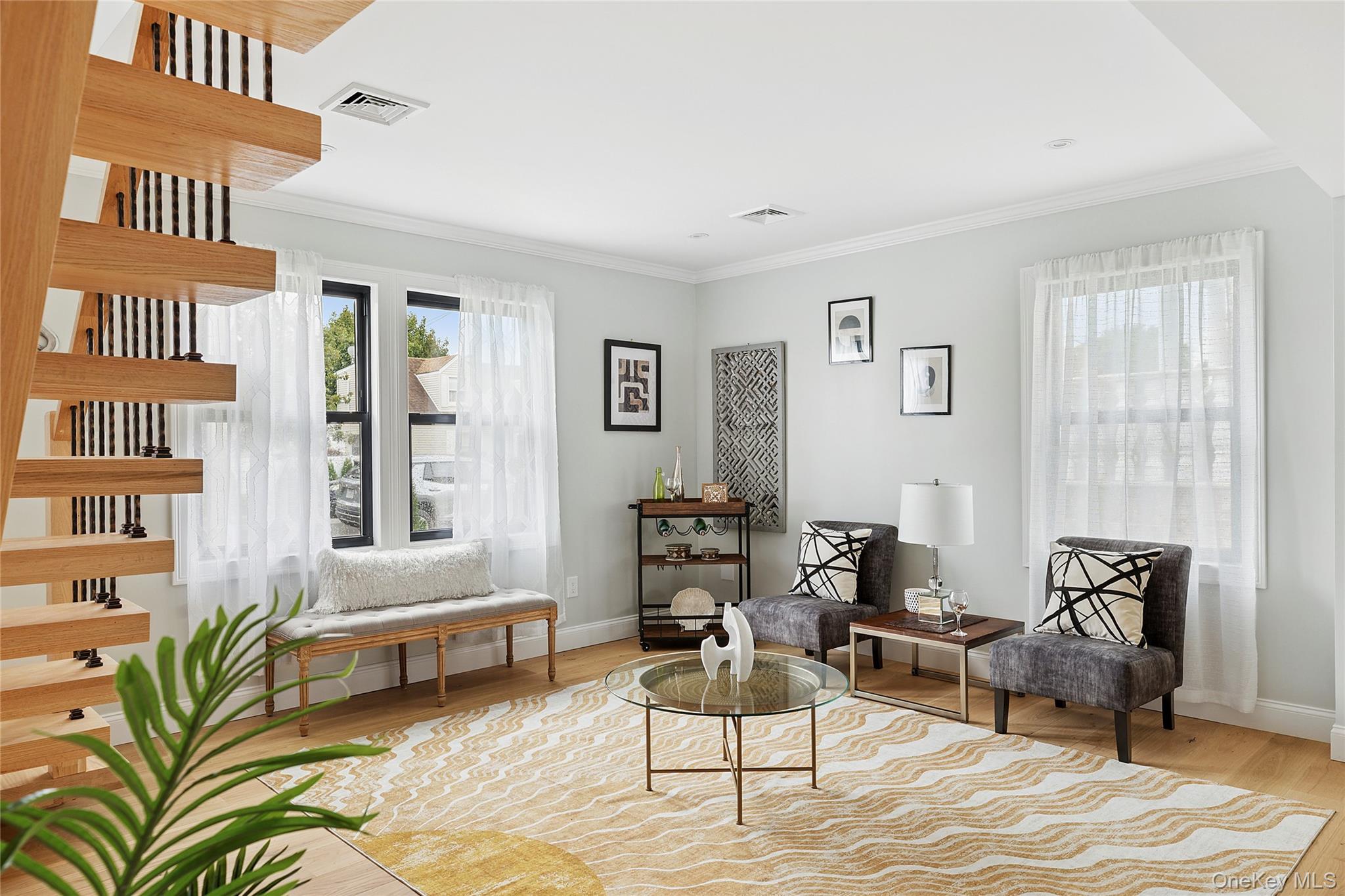 41 Madison Avenue, New Hyde Park, NY 11040