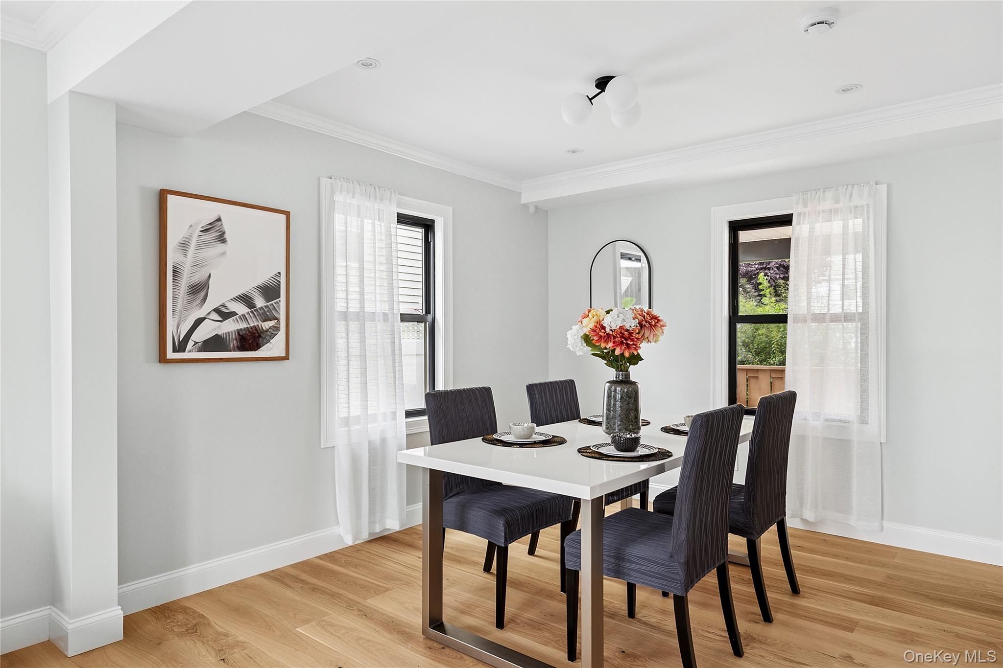 41 Madison Avenue, New Hyde Park, NY 11040