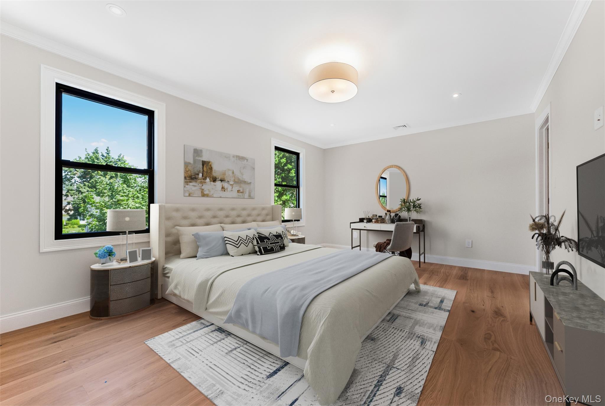 41 Madison Avenue, New Hyde Park, NY 11040