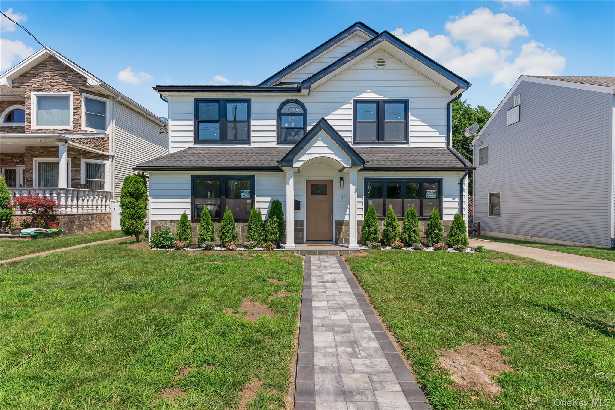 41 Madison Avenue, New Hyde Park, NY 11040