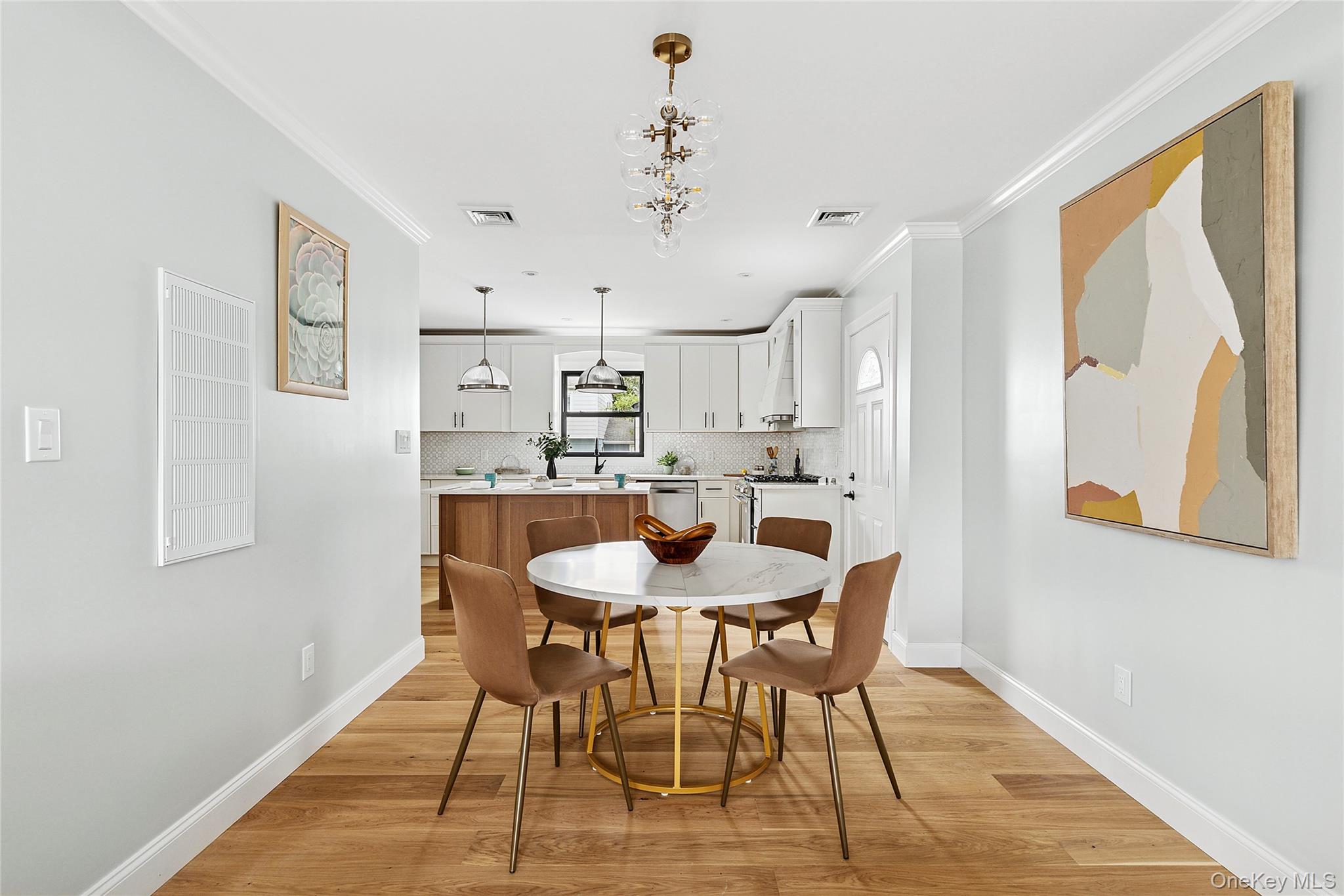 41 Madison Avenue, New Hyde Park, NY 11040