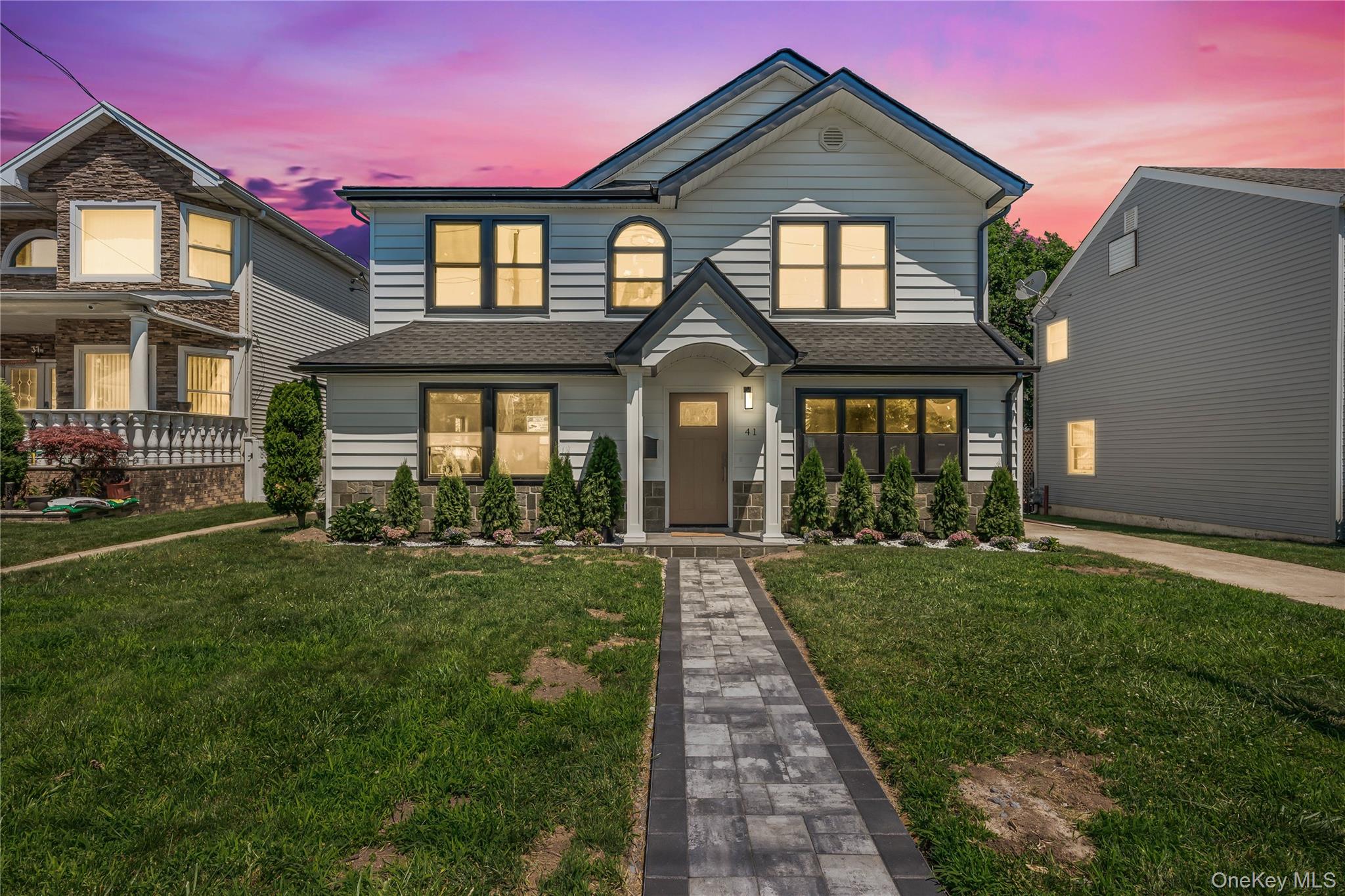 41 Madison Avenue, New Hyde Park, NY 11040