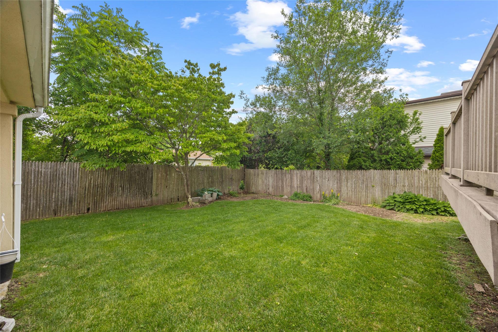 65 Netherwood Drive, Albertson, NY 11507