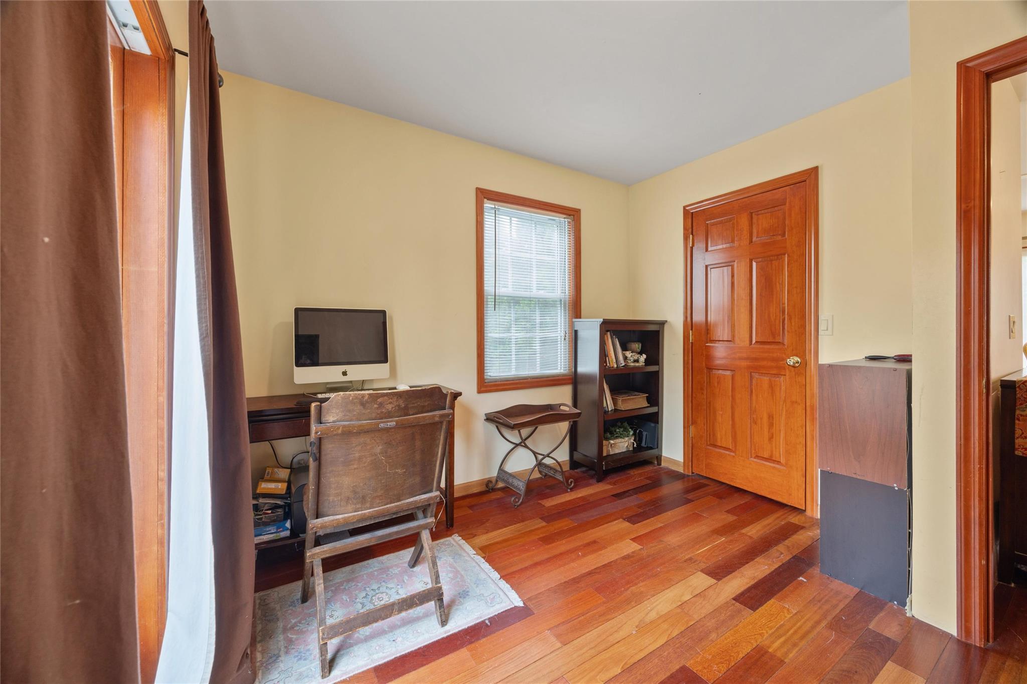 65 Netherwood Drive, Albertson, NY 11507