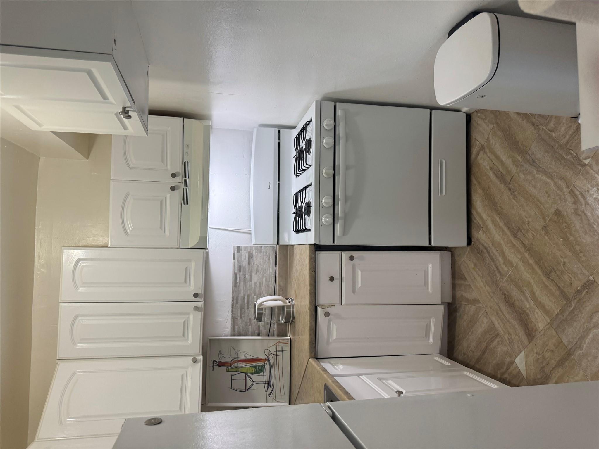 83-60 118th Street # 3E, Kew Gardens, NY 11415