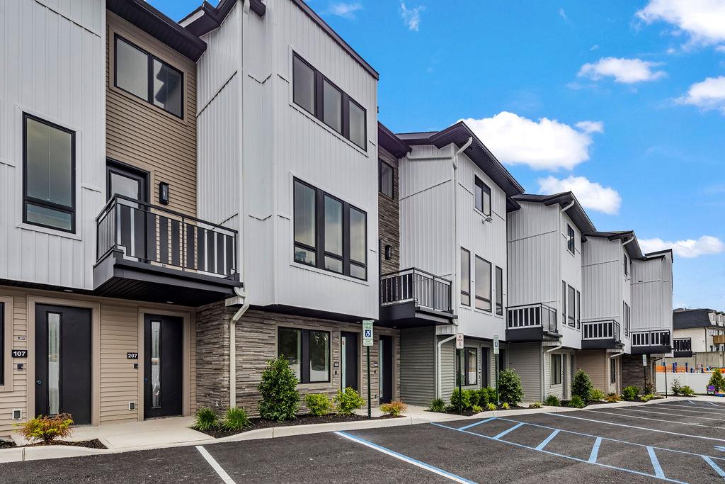 17 Union Road # 207, Spring Valley, NY 10977