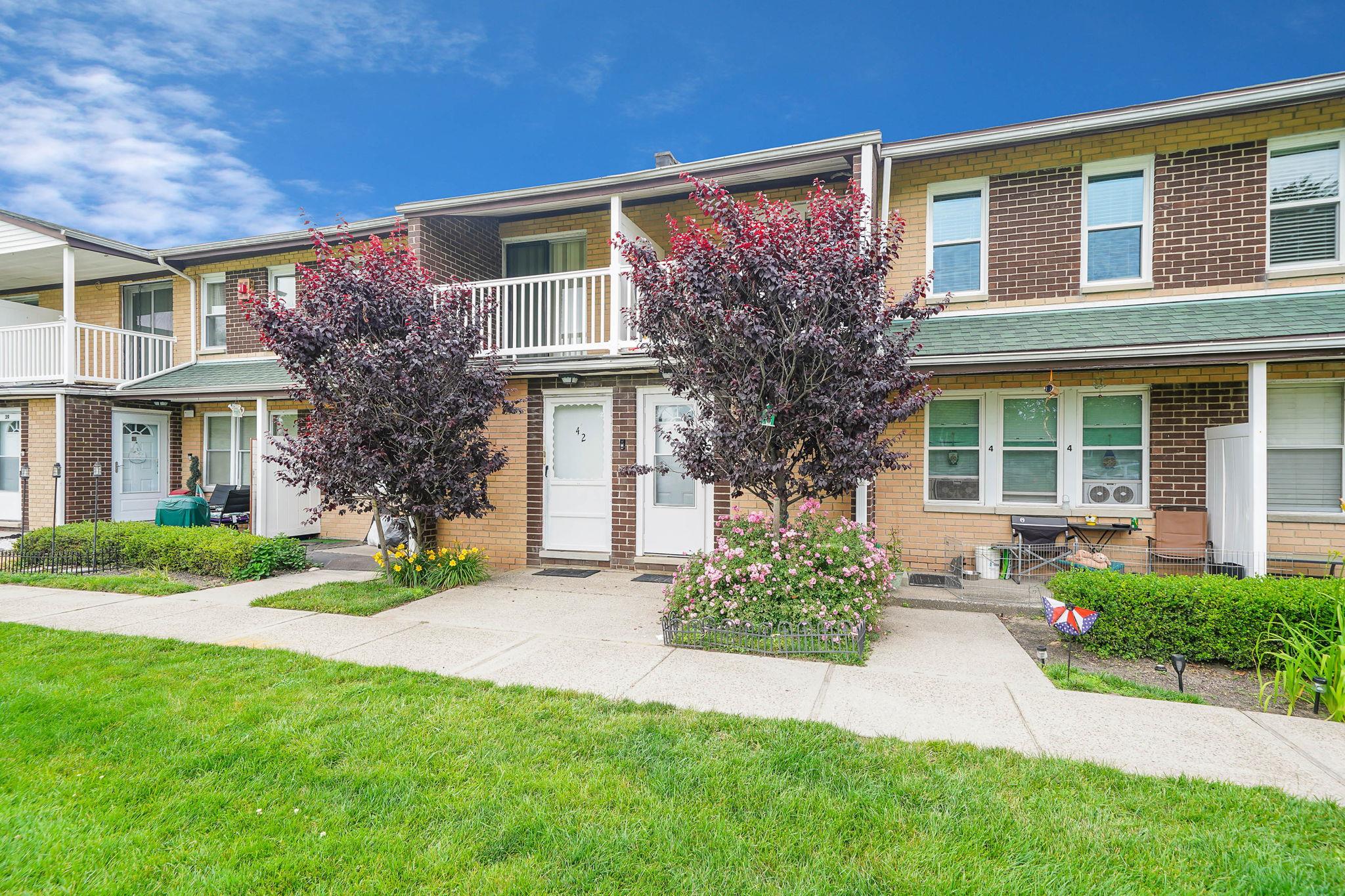 43 Artist Lake Drive, Middle Island, NY 11953