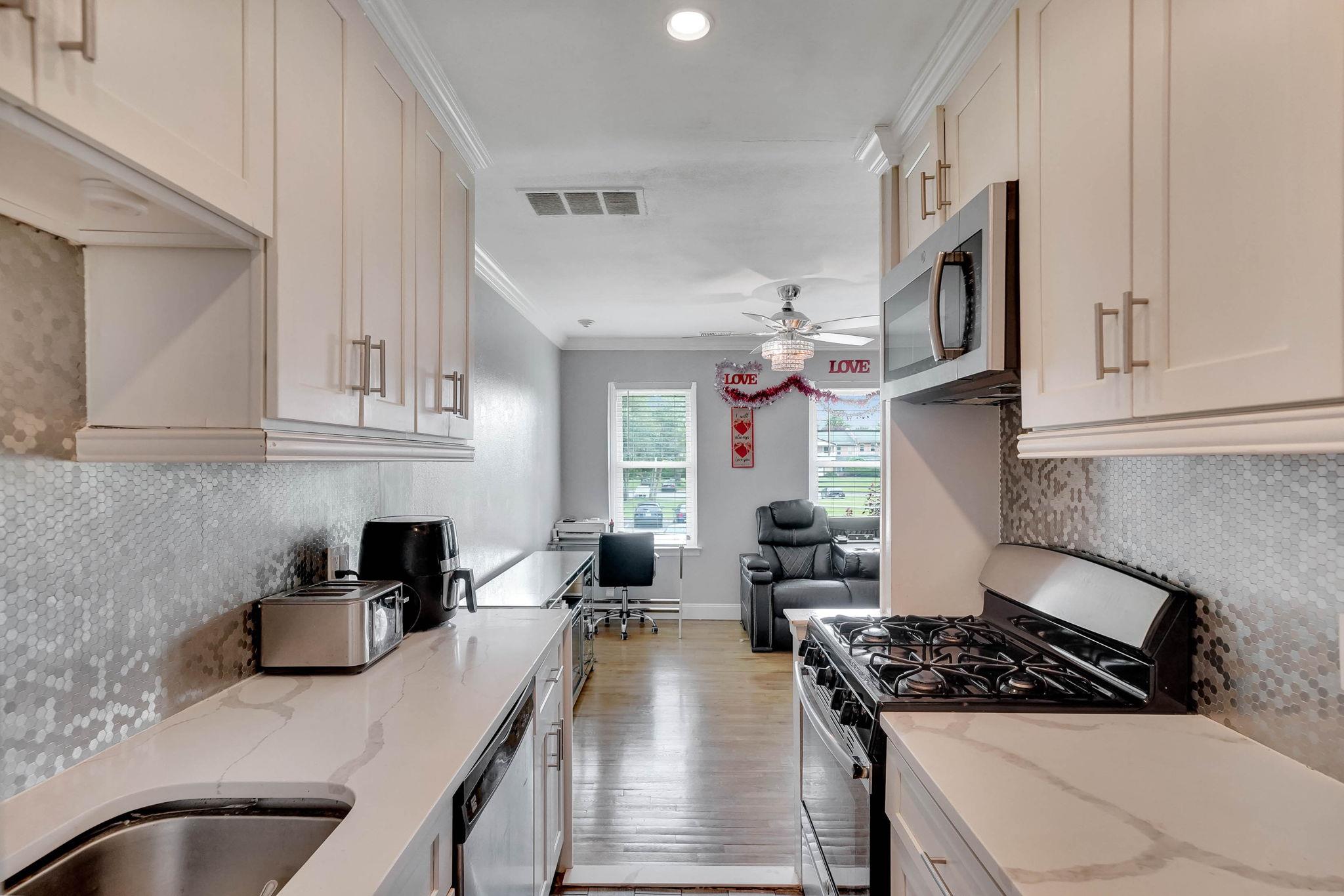 43 Artist Lake Drive, Middle Island, NY 11953