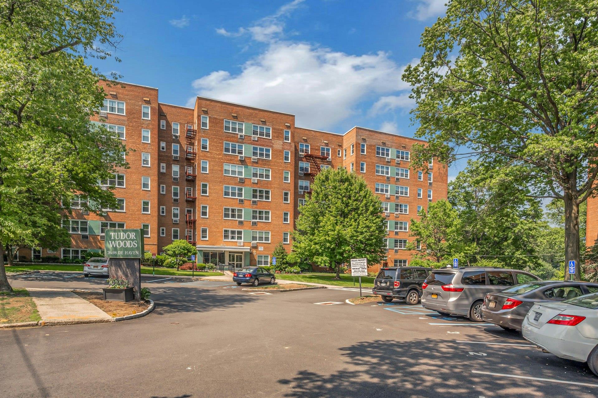 98 DeHaven Drive # 1F, Yonkers, NY 10703