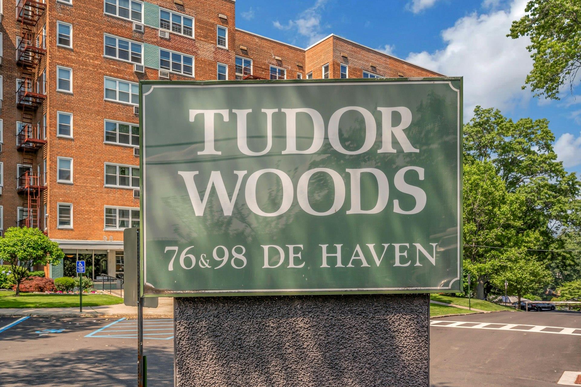 98 DeHaven Drive # 1F, Yonkers, NY 10703