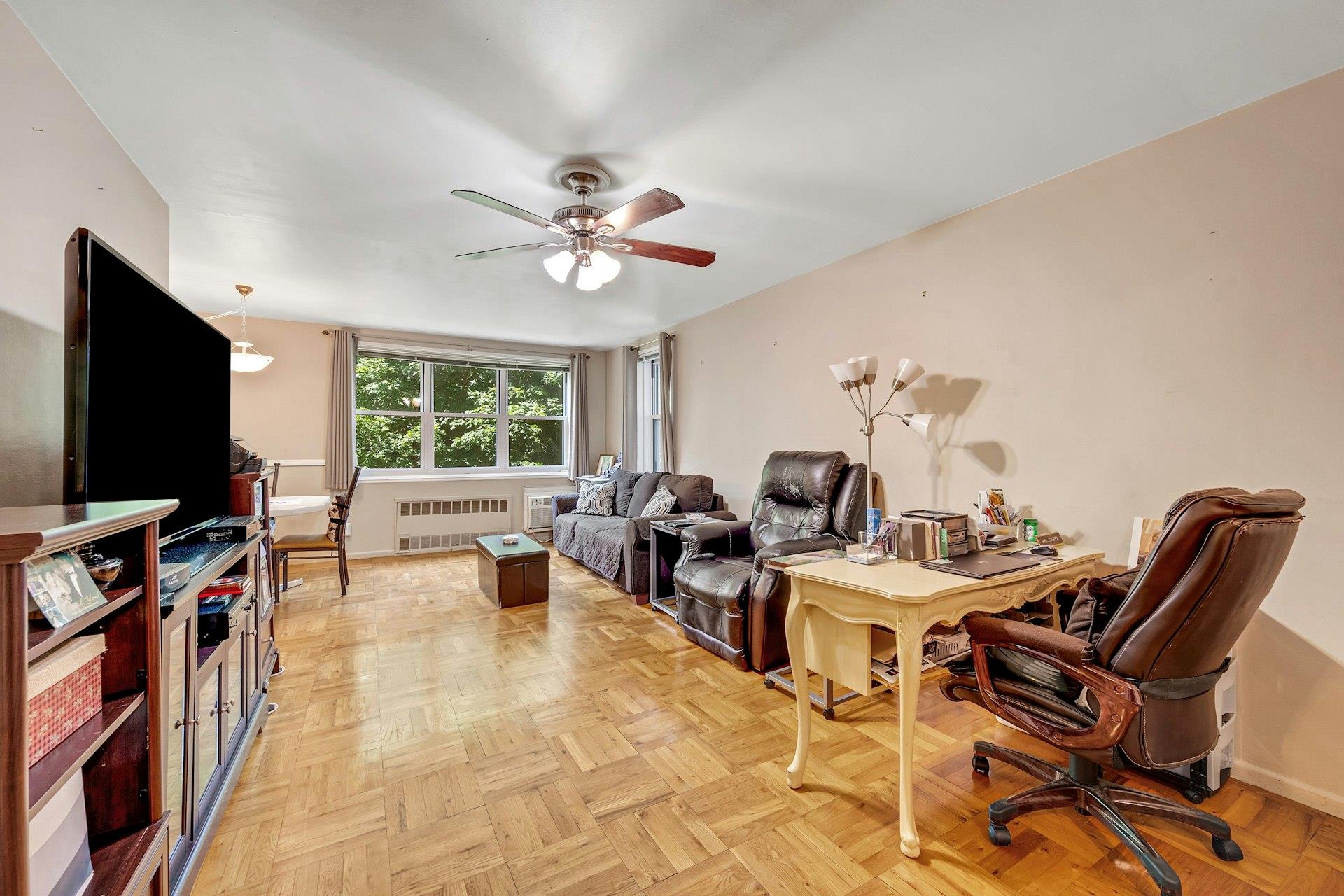 98 DeHaven Drive # 1F, Yonkers, NY 10703