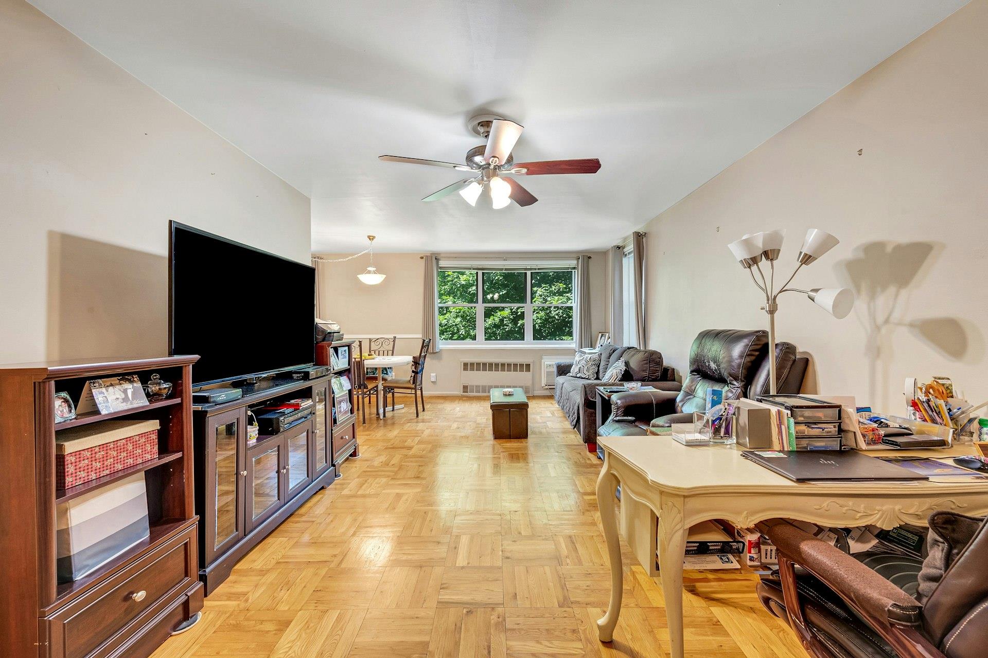 98 DeHaven Drive # 1F, Yonkers, NY 10703