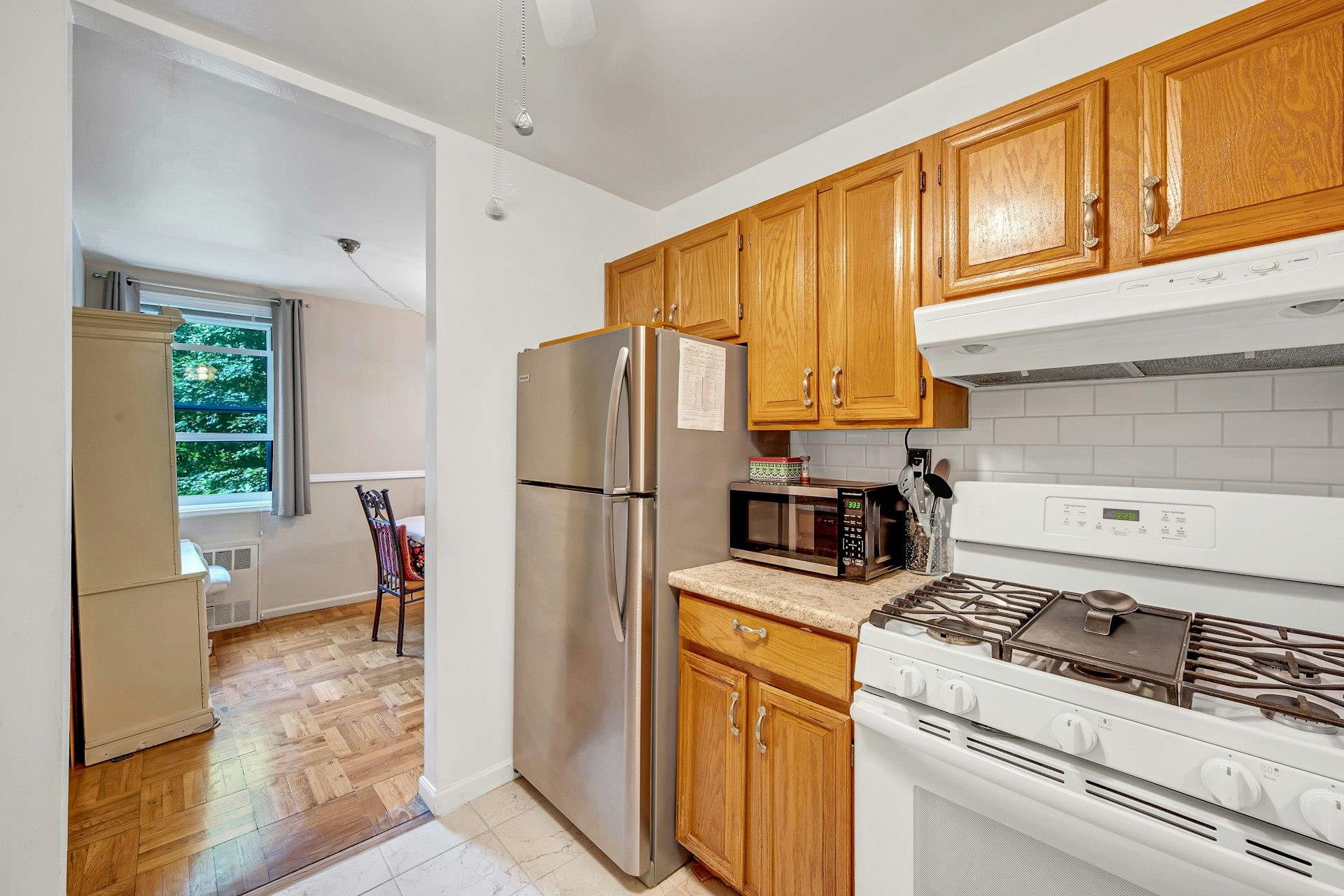 98 DeHaven Drive # 1F, Yonkers, NY 10703