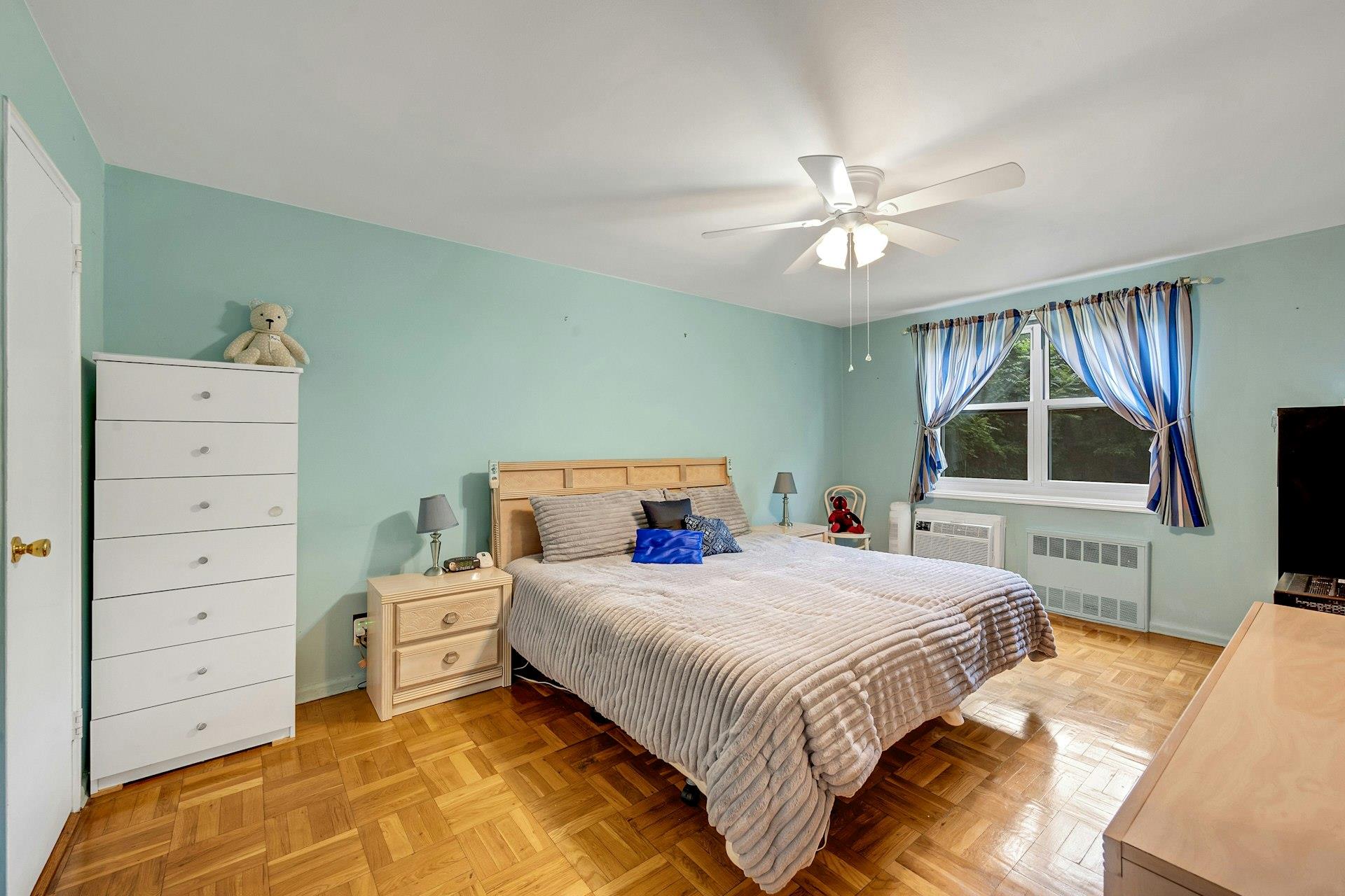 98 DeHaven Drive # 1F, Yonkers, NY 10703