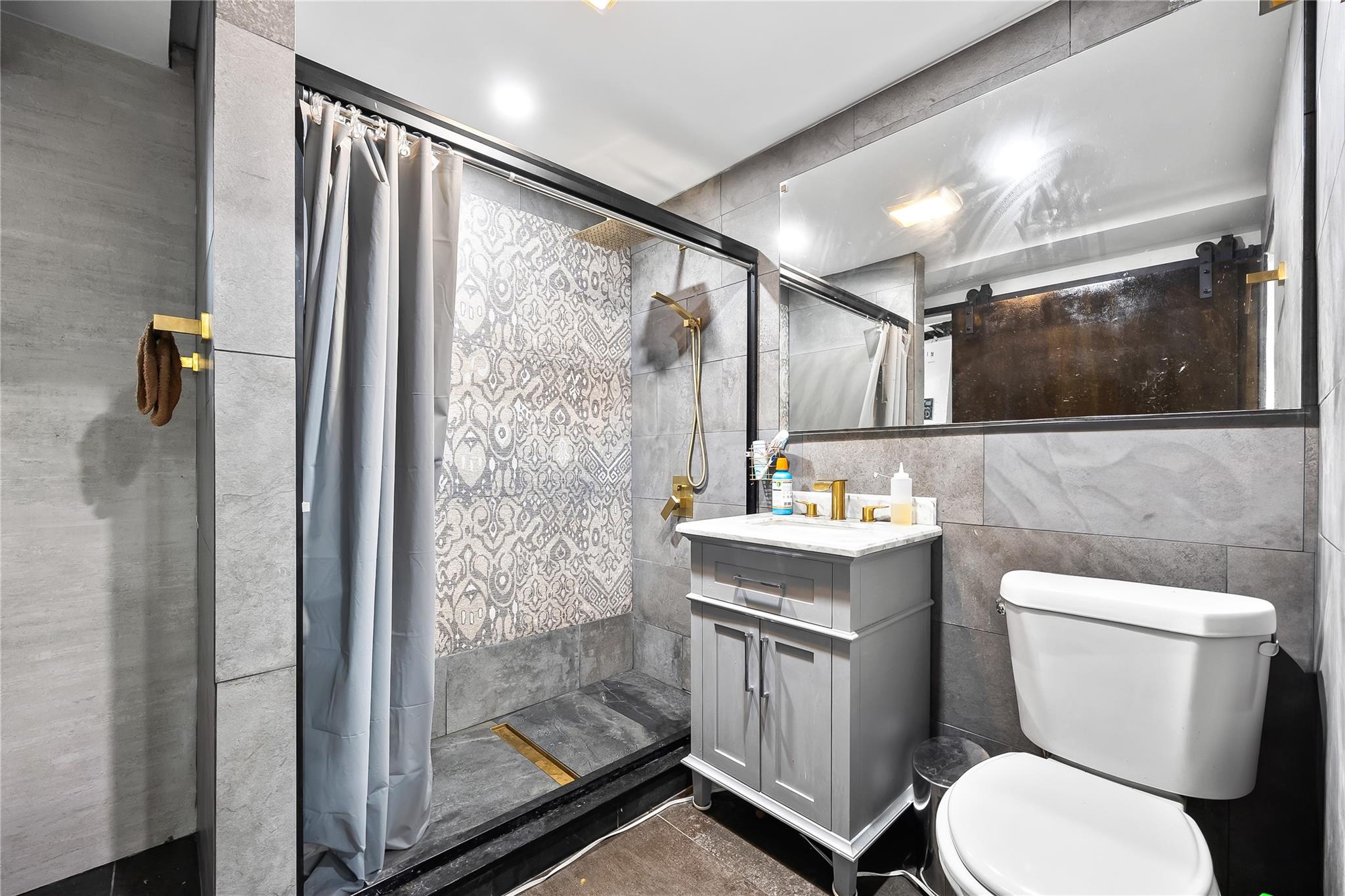 62 Buchanan Place, Bronx, NY 10453