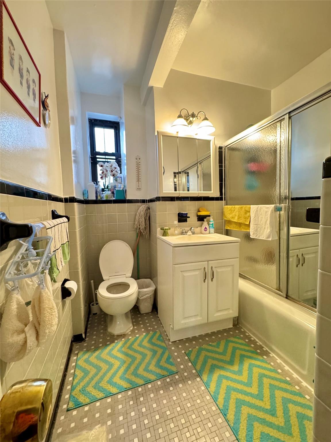 37-27 86 Street # 3D, Flushing, NY 11372