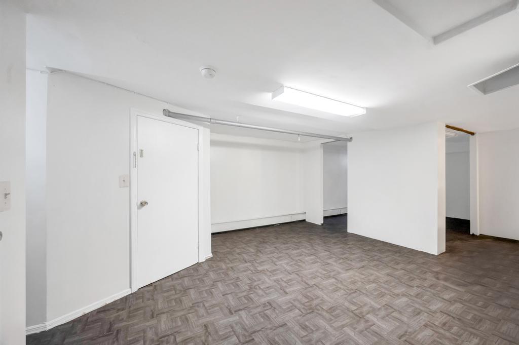 11467 202nd Street, Saint Albans, NY 11412