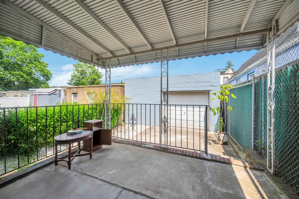 11467 202nd Street, Saint Albans, NY 11412