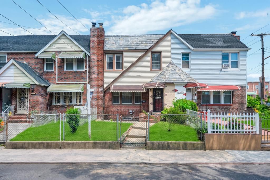 11467 202nd Street, Saint Albans, NY 11412