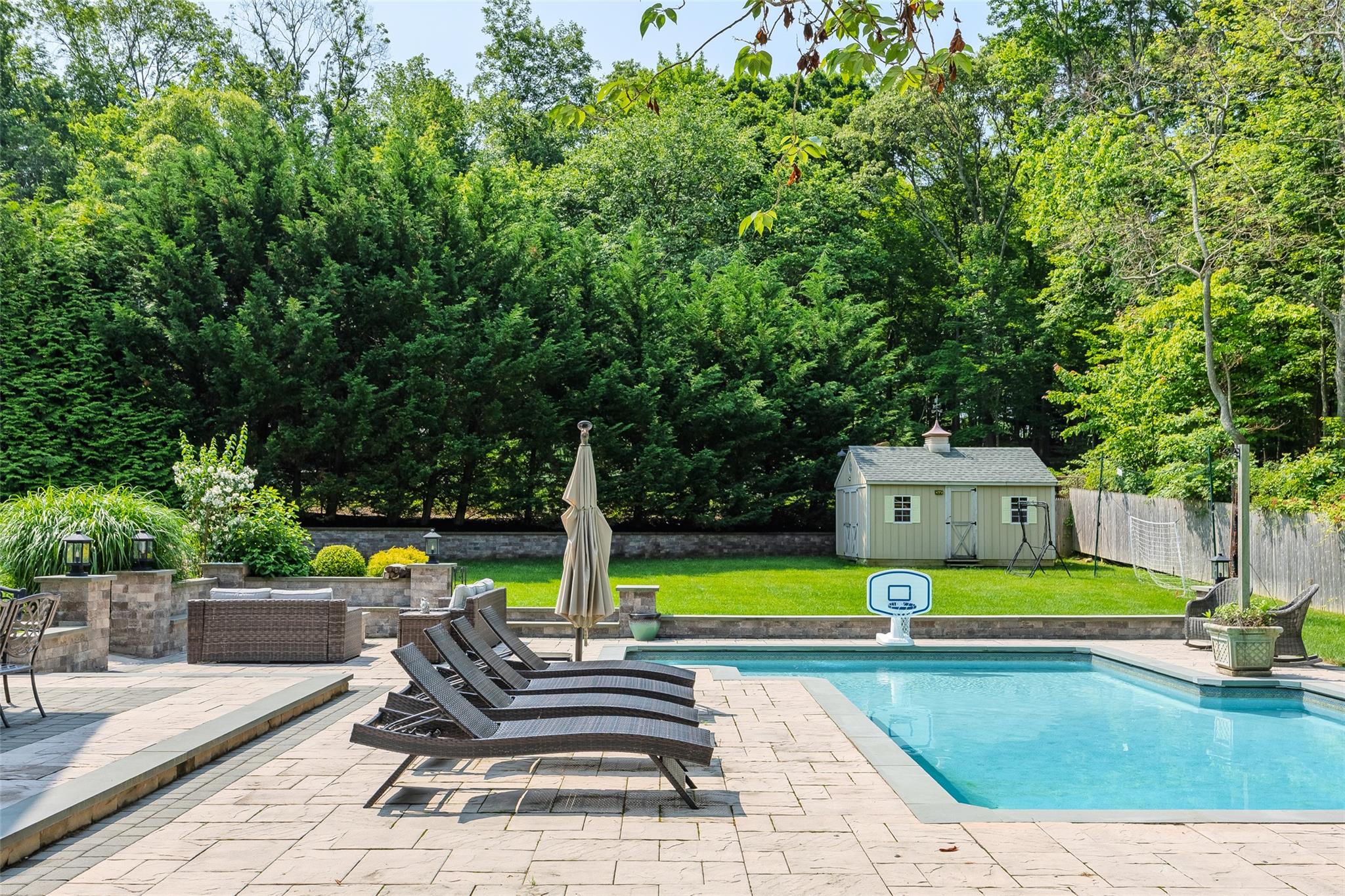 7 Long View Drive, Wading River, NY 11792