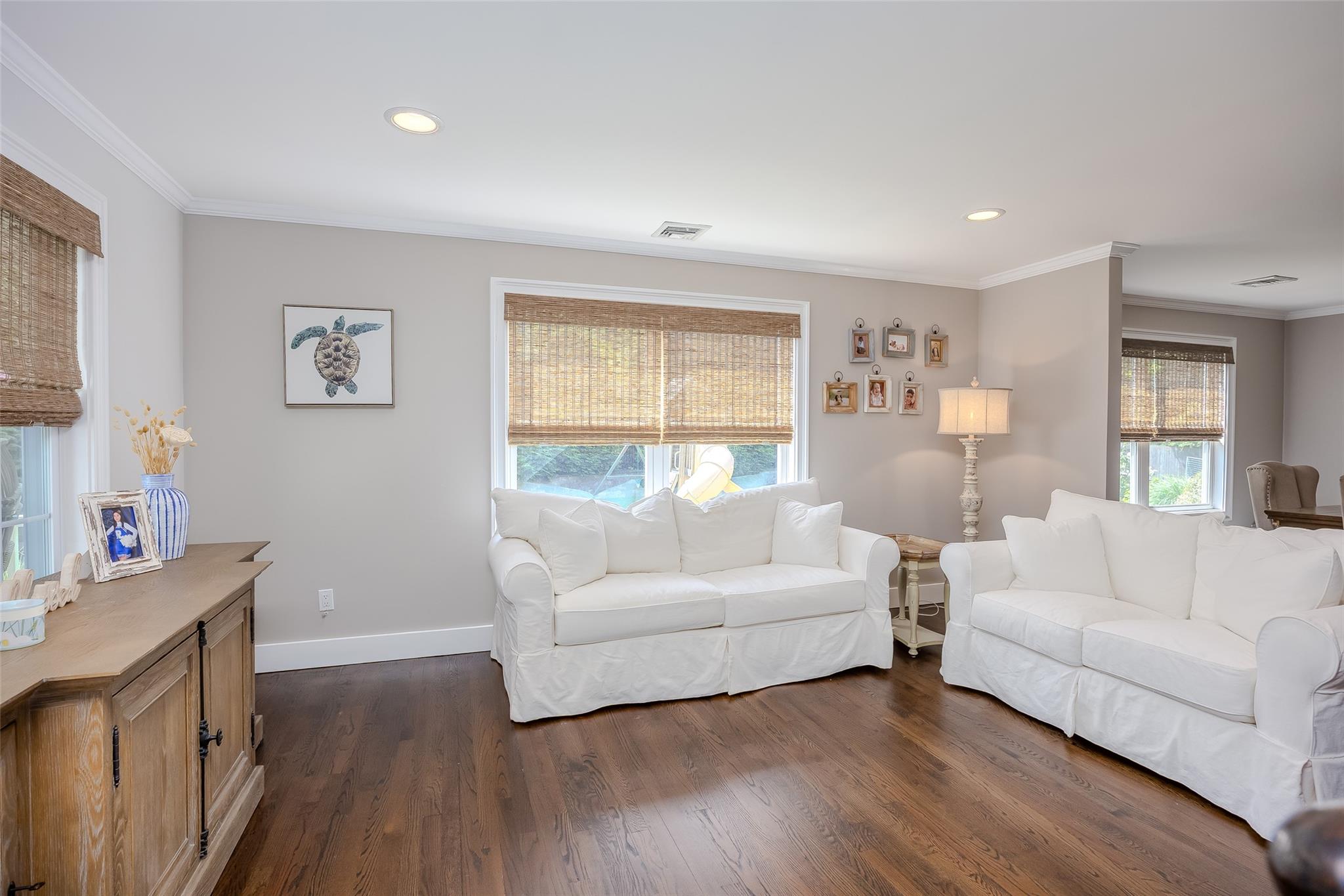 7 Long View Drive, Wading River, NY 11792