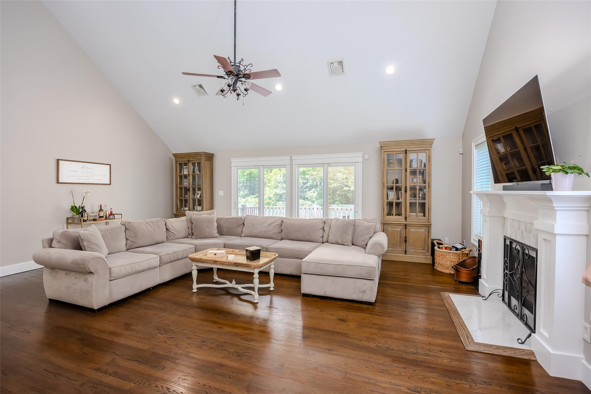 7 Long View Drive, Wading River, NY 11792