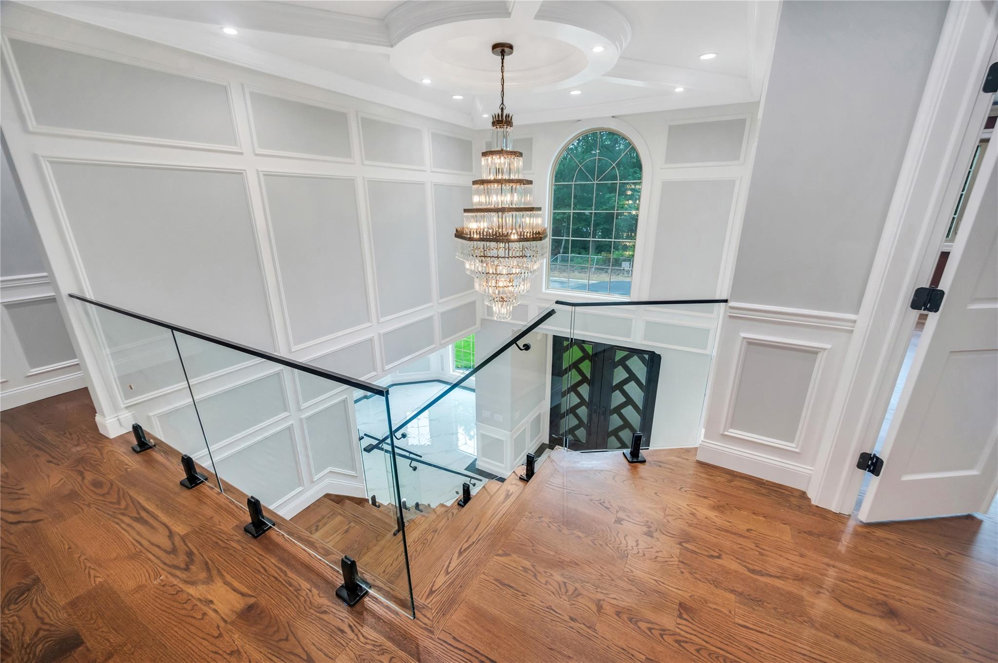 16 Violet Avenue, Hicksville, NY 11801