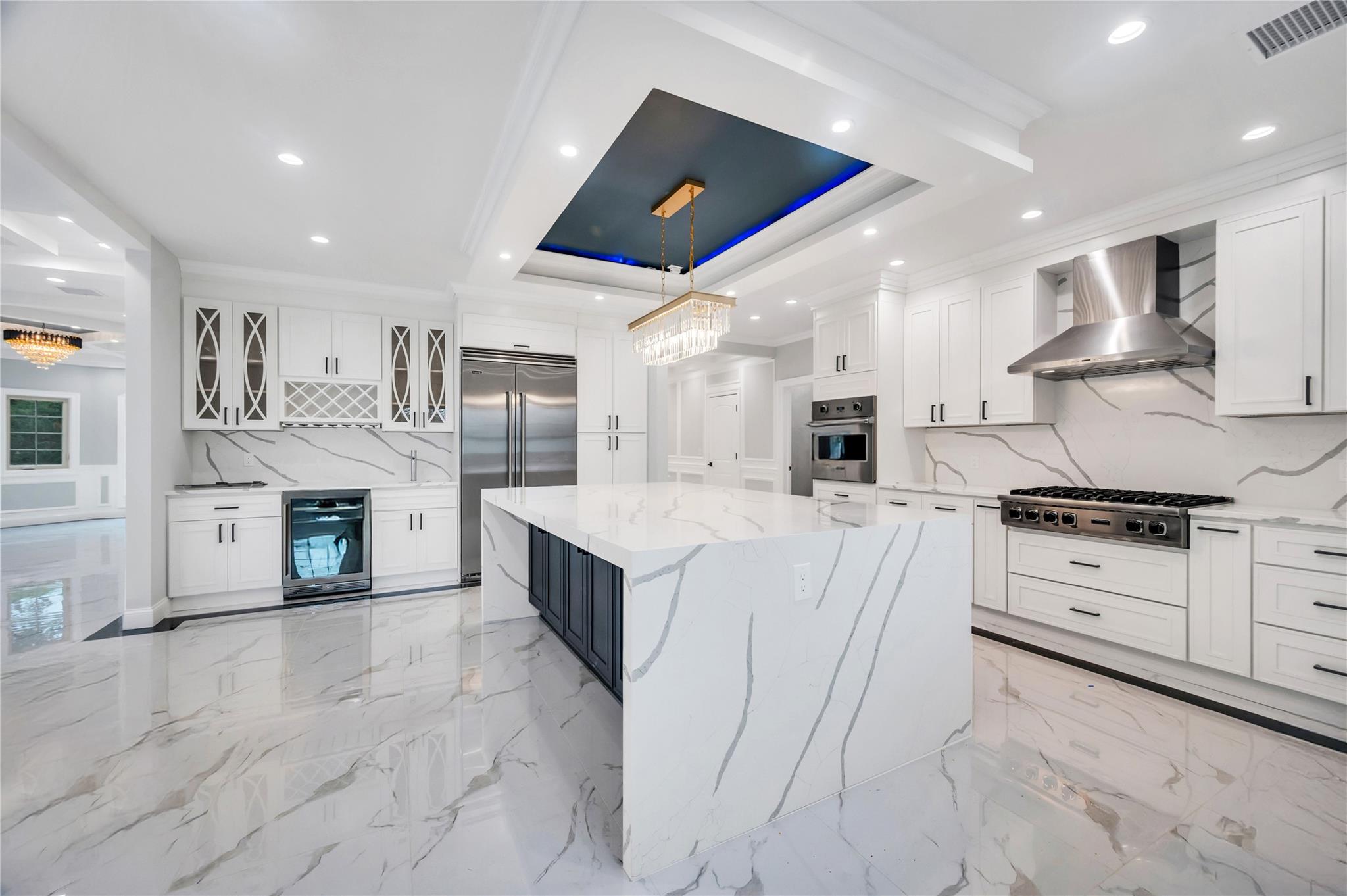 16 Violet Avenue, Hicksville, NY 11801