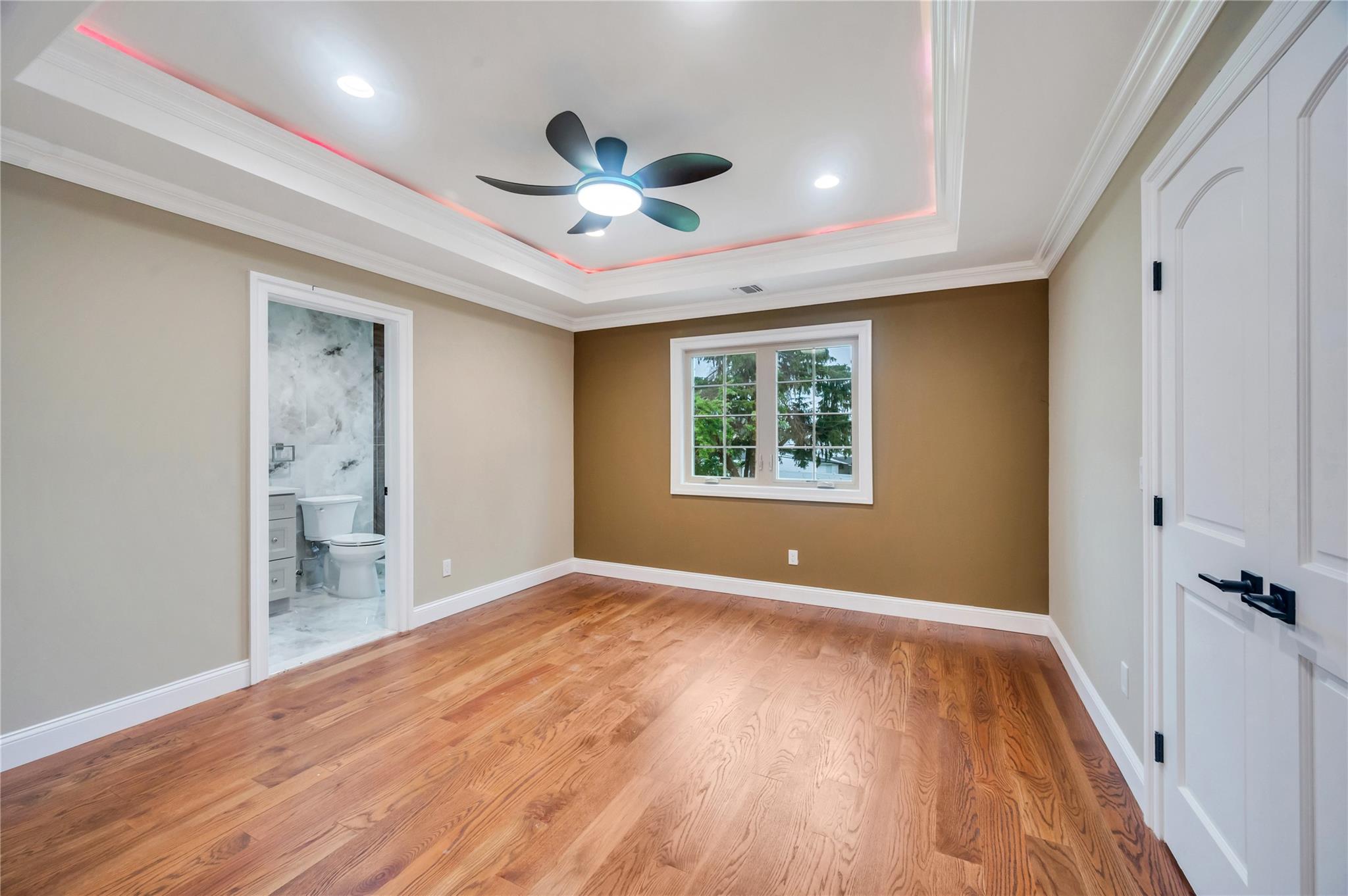 16 Violet Avenue, Hicksville, NY 11801