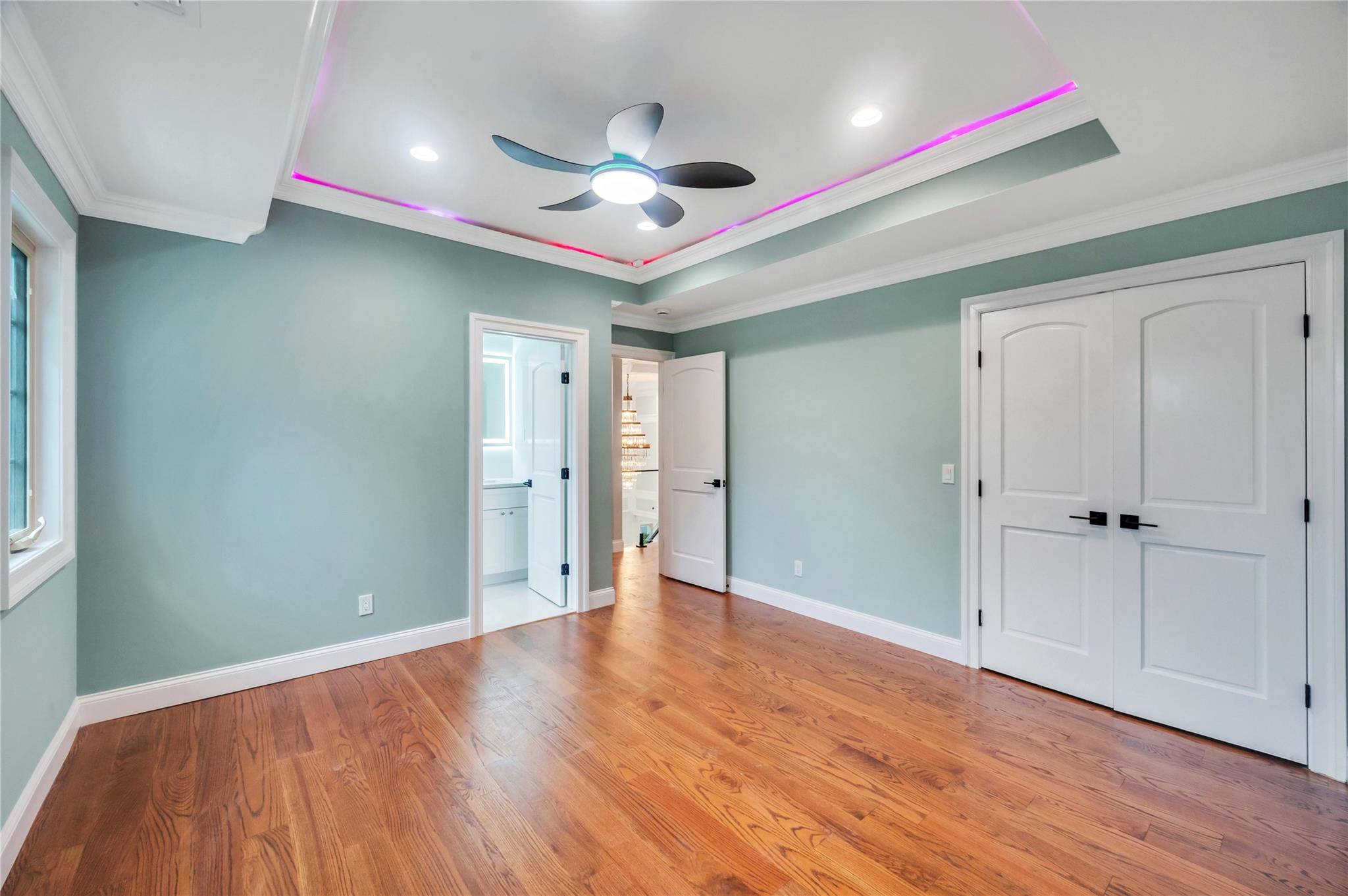 16 Violet Avenue, Hicksville, NY 11801