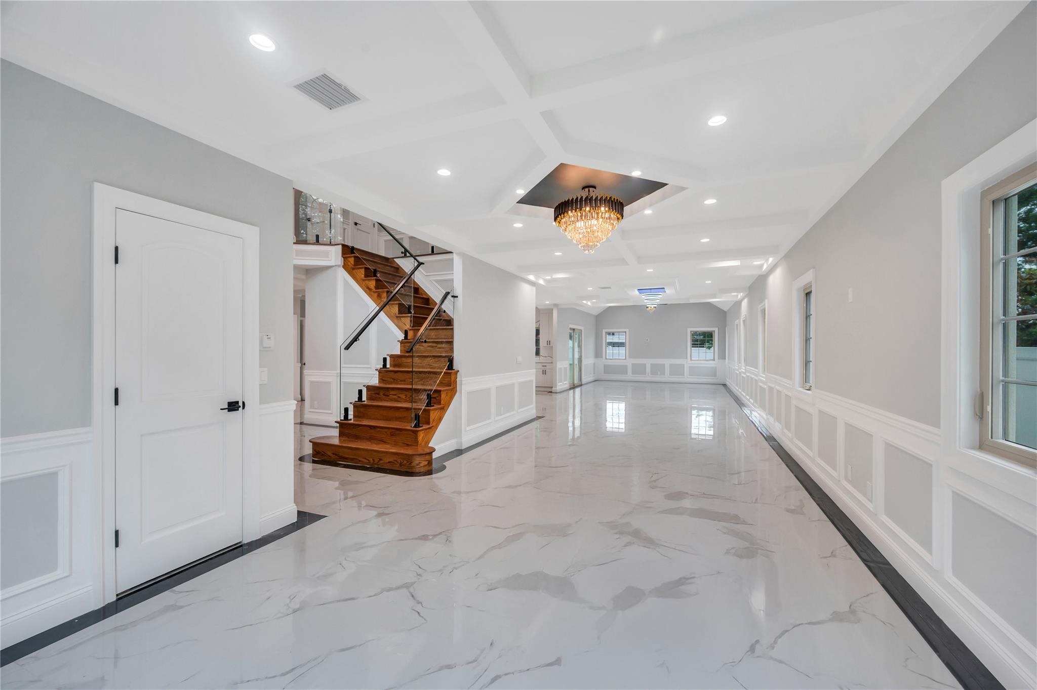 16 Violet Avenue, Hicksville, NY 11801