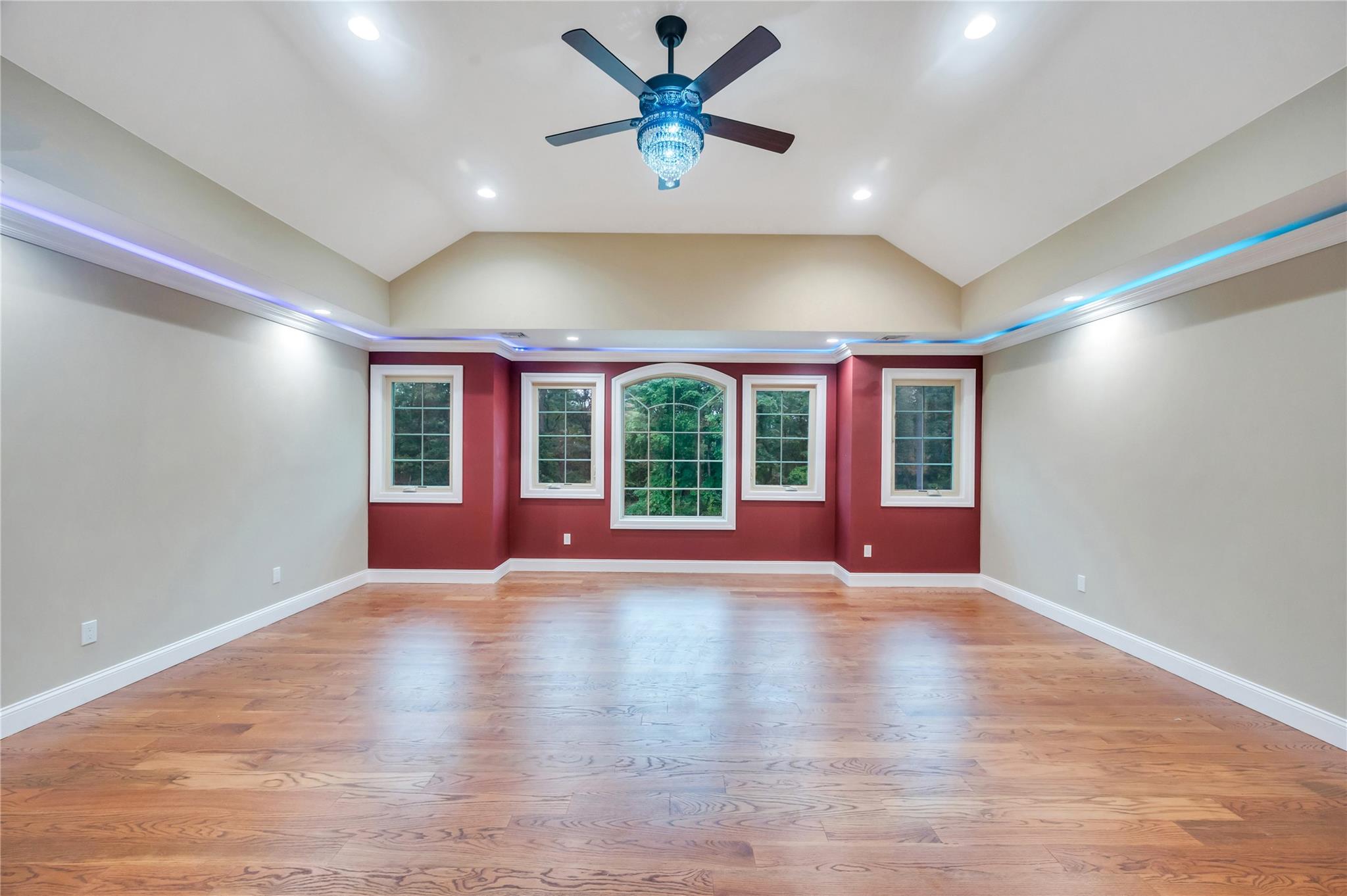 16 Violet Avenue, Hicksville, NY 11801